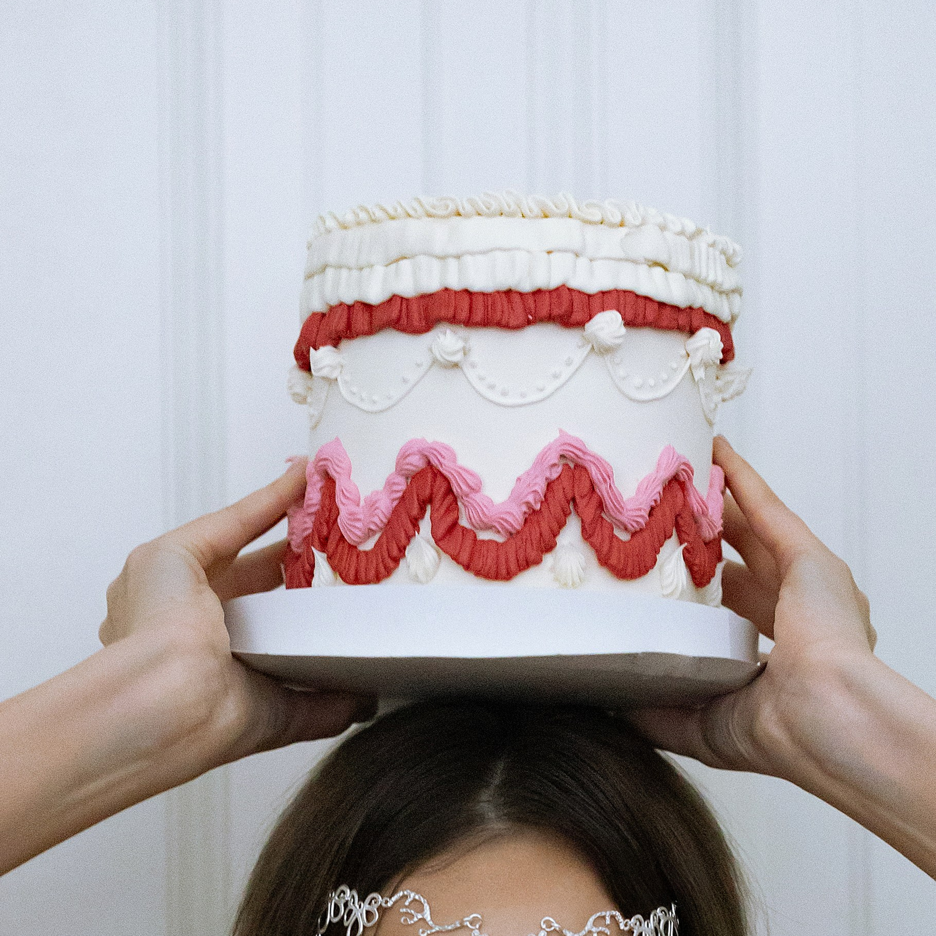 Свадебная фотосессия 14 февраля в студии вместо отеля. Свадебный фотограф Москва Москвовская область Санкт-Петербург