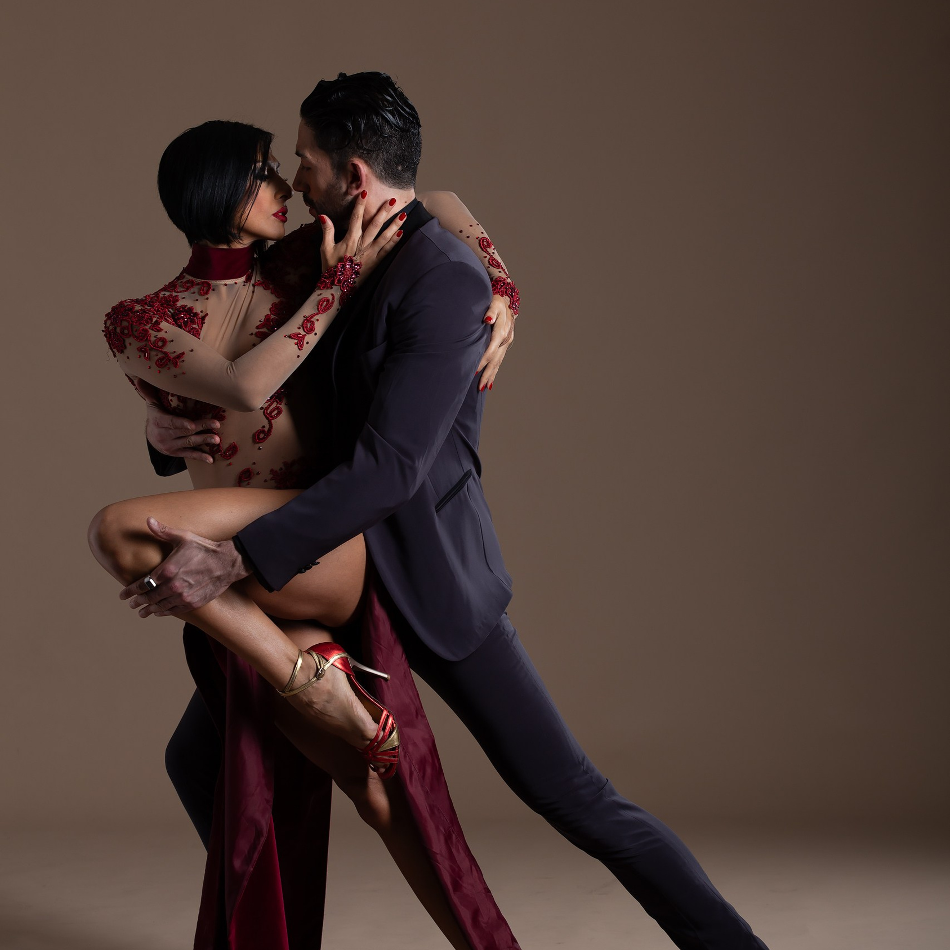 Ретушь портрета. Профессиональная ретушь фото. Реставрация фото