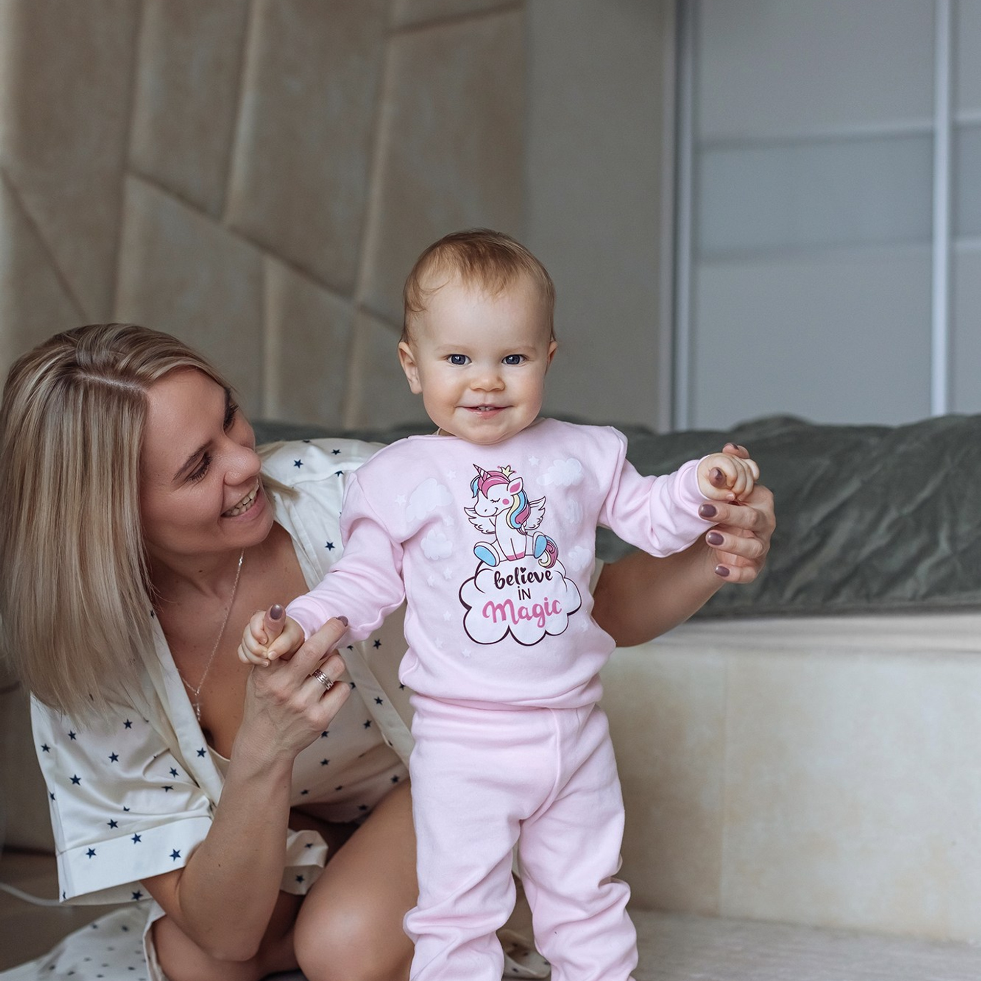 Семейная домашняя фотосессия. Детский и семейный фотограф новорожденных в Москве Михайлина Татьяна
