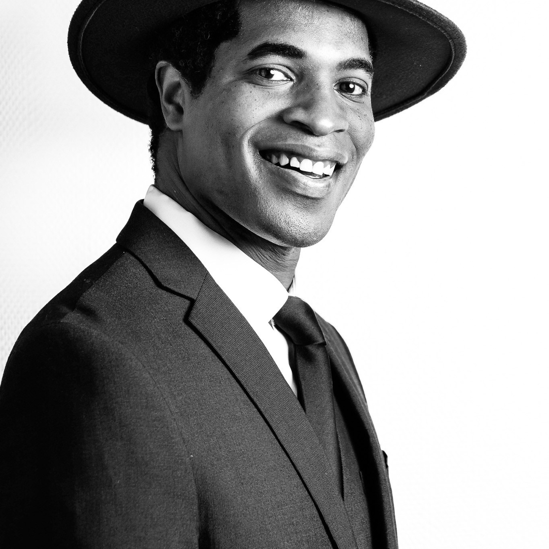 Portfolio our talents. UNUSUAL TALENT magazine