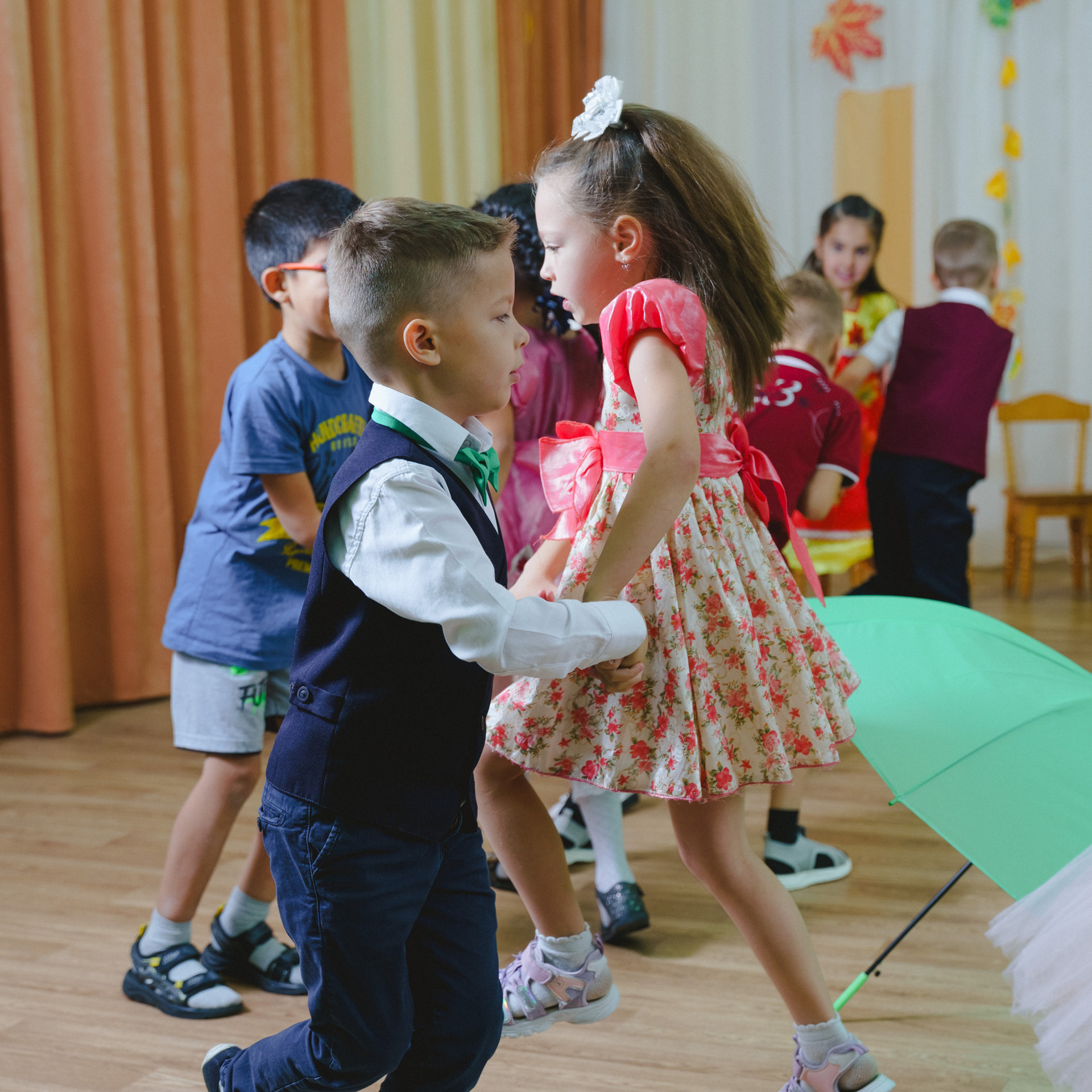 Праздник осени. Фотограф в детский сад в Екатеринбурге, выпускные альбомы Юлия Умерова