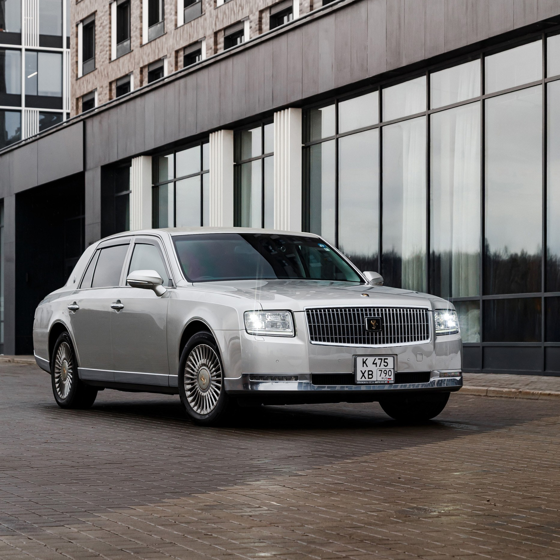 Toyota Century