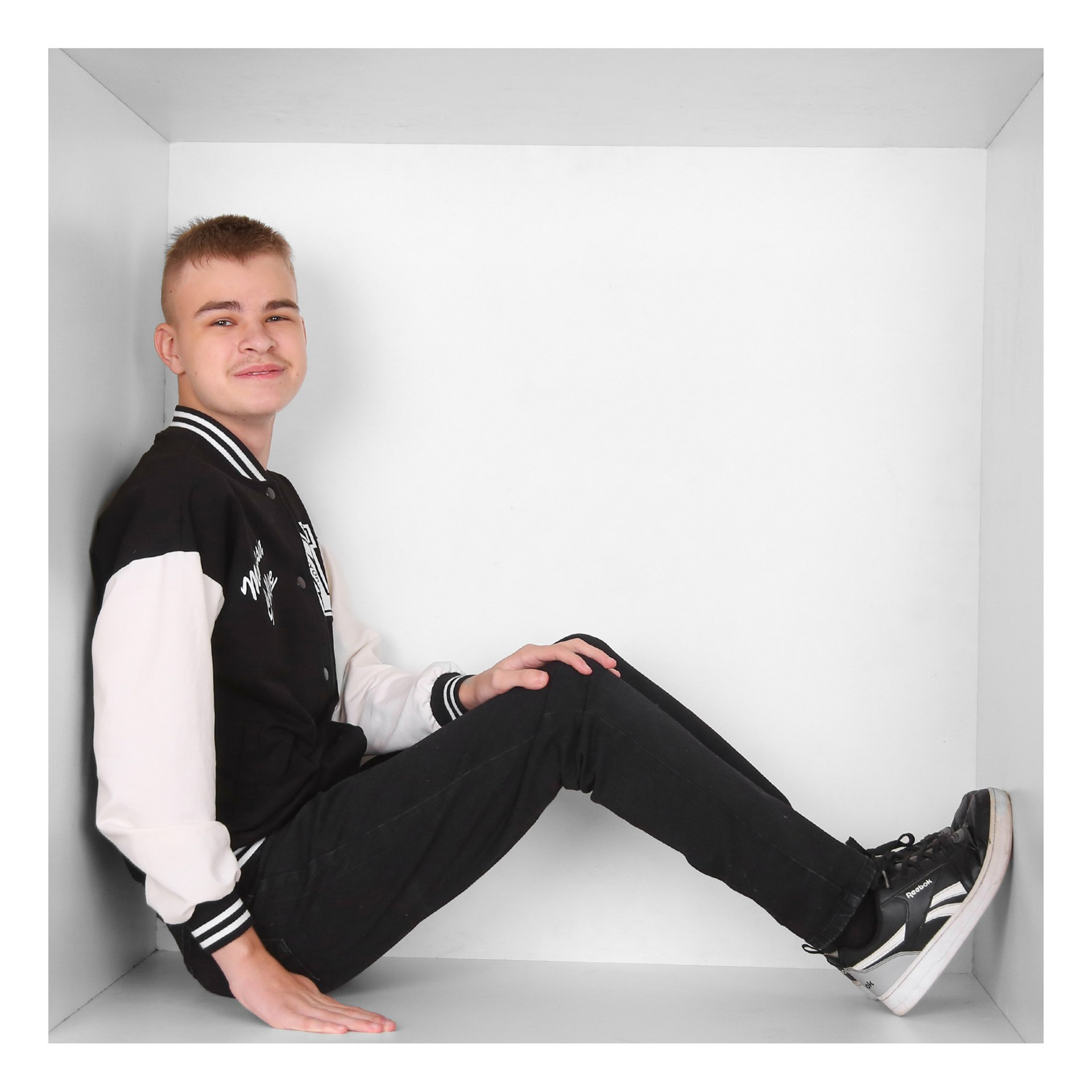 Отзывы о компании Фотобук. Выпускные альбомы в Тюмени для школ, садов, вузов спортивных секций