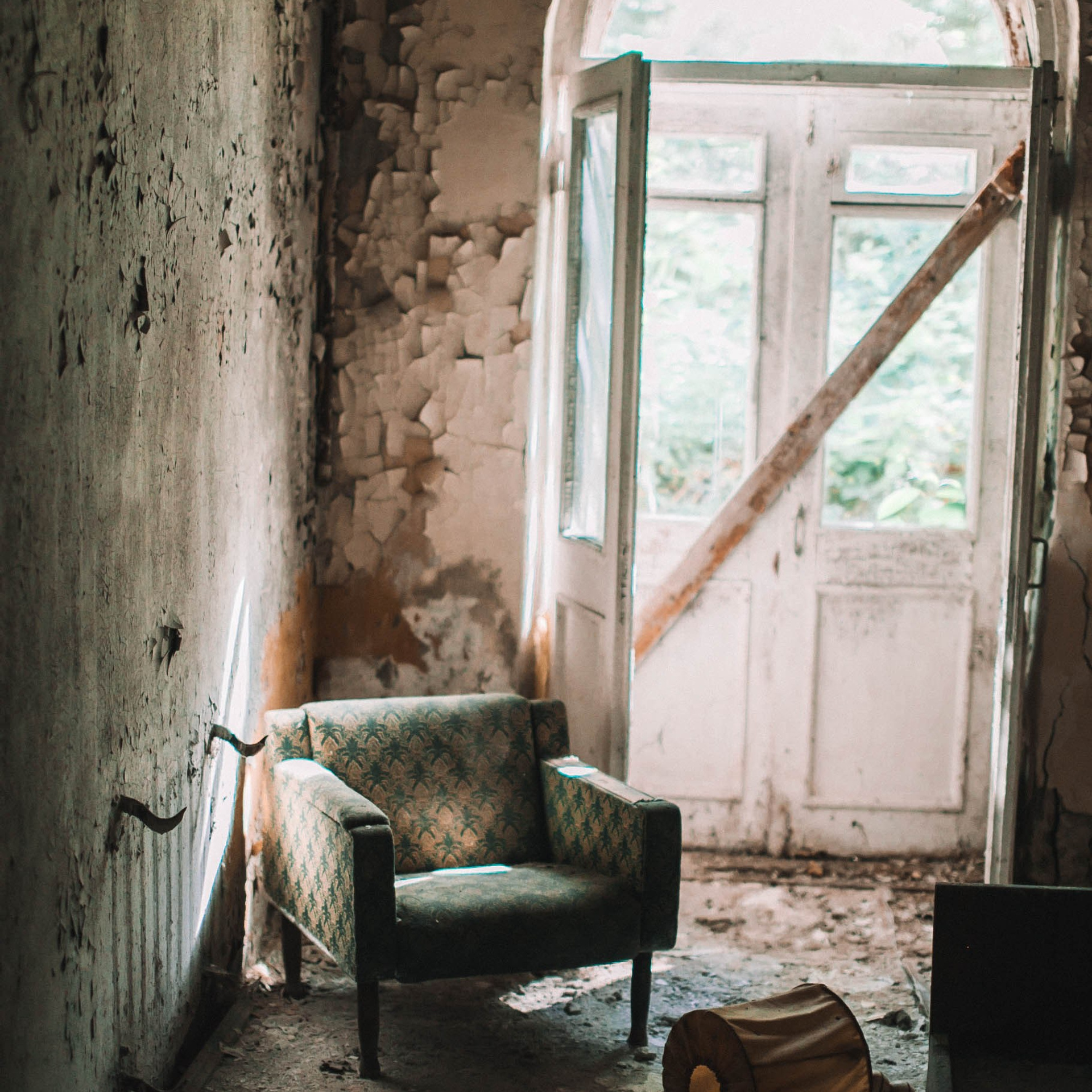 тут нет людей