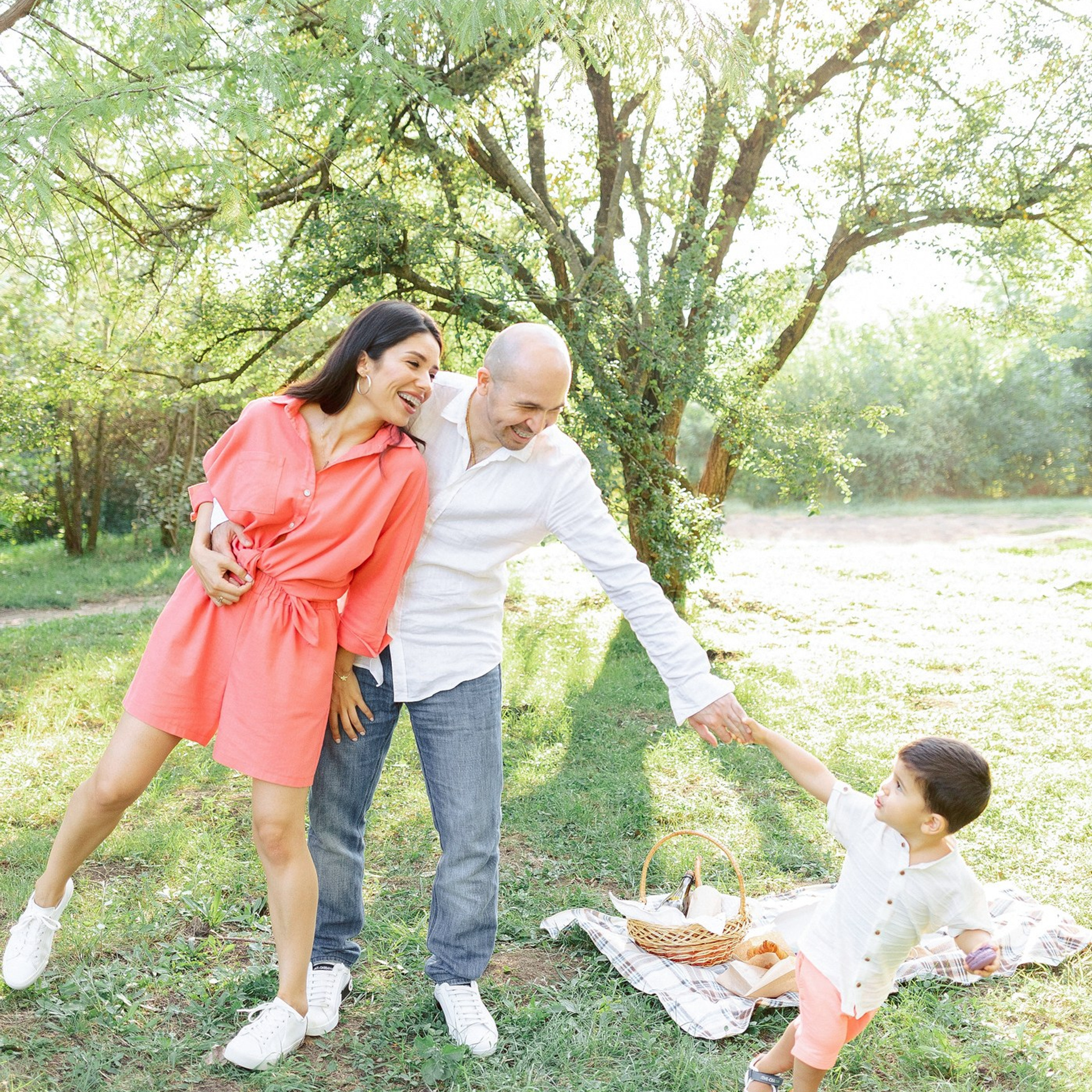 Руслан, Эмма и Эмир