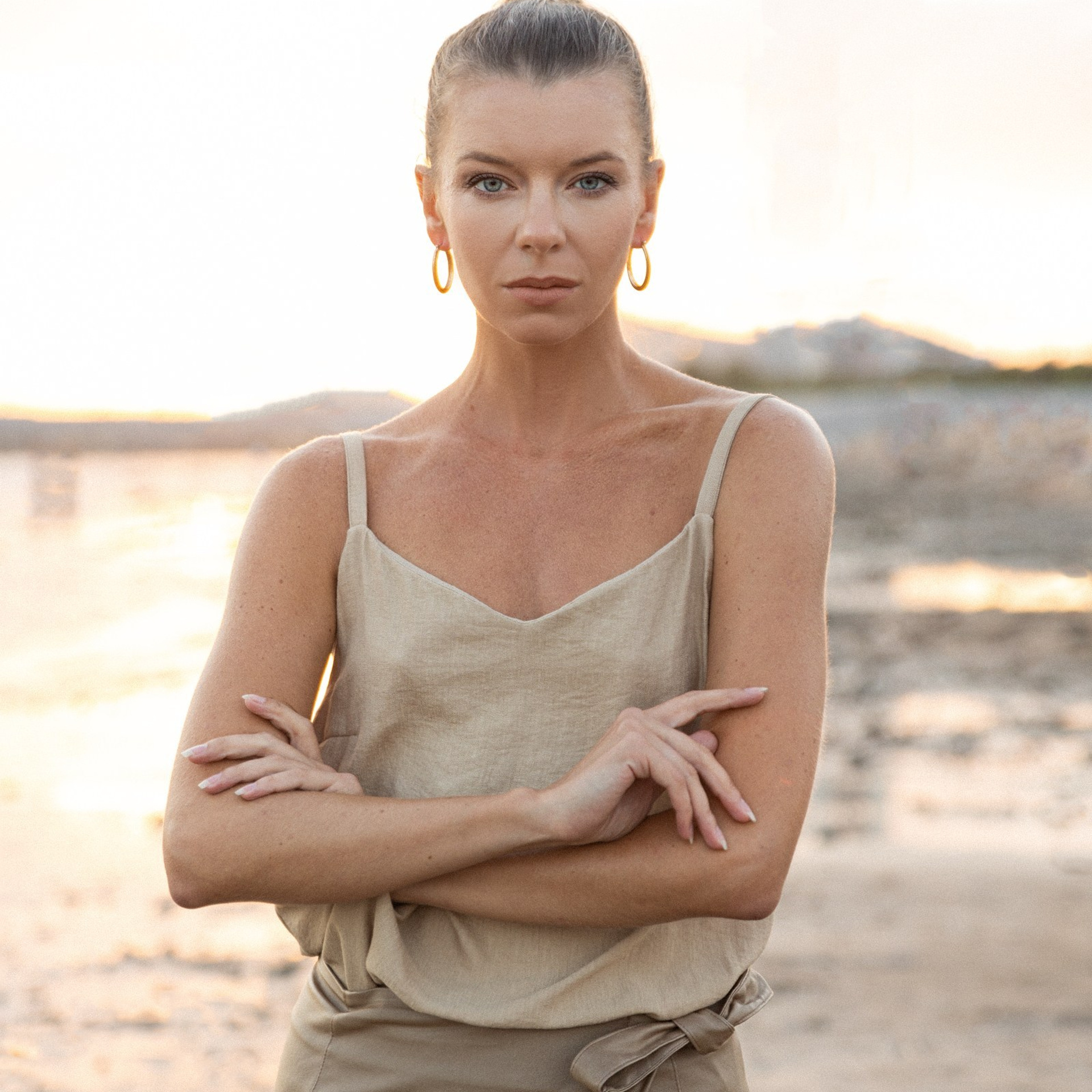 Юлия, 40-42 р-р, рост 176