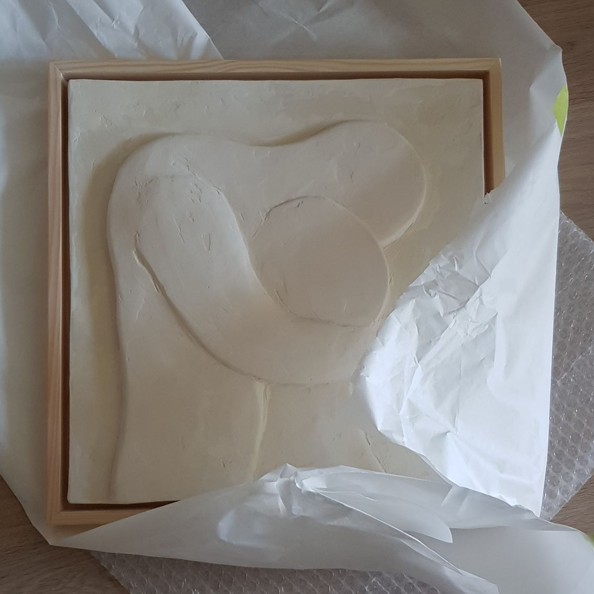 упаковка авторского панно из гипса