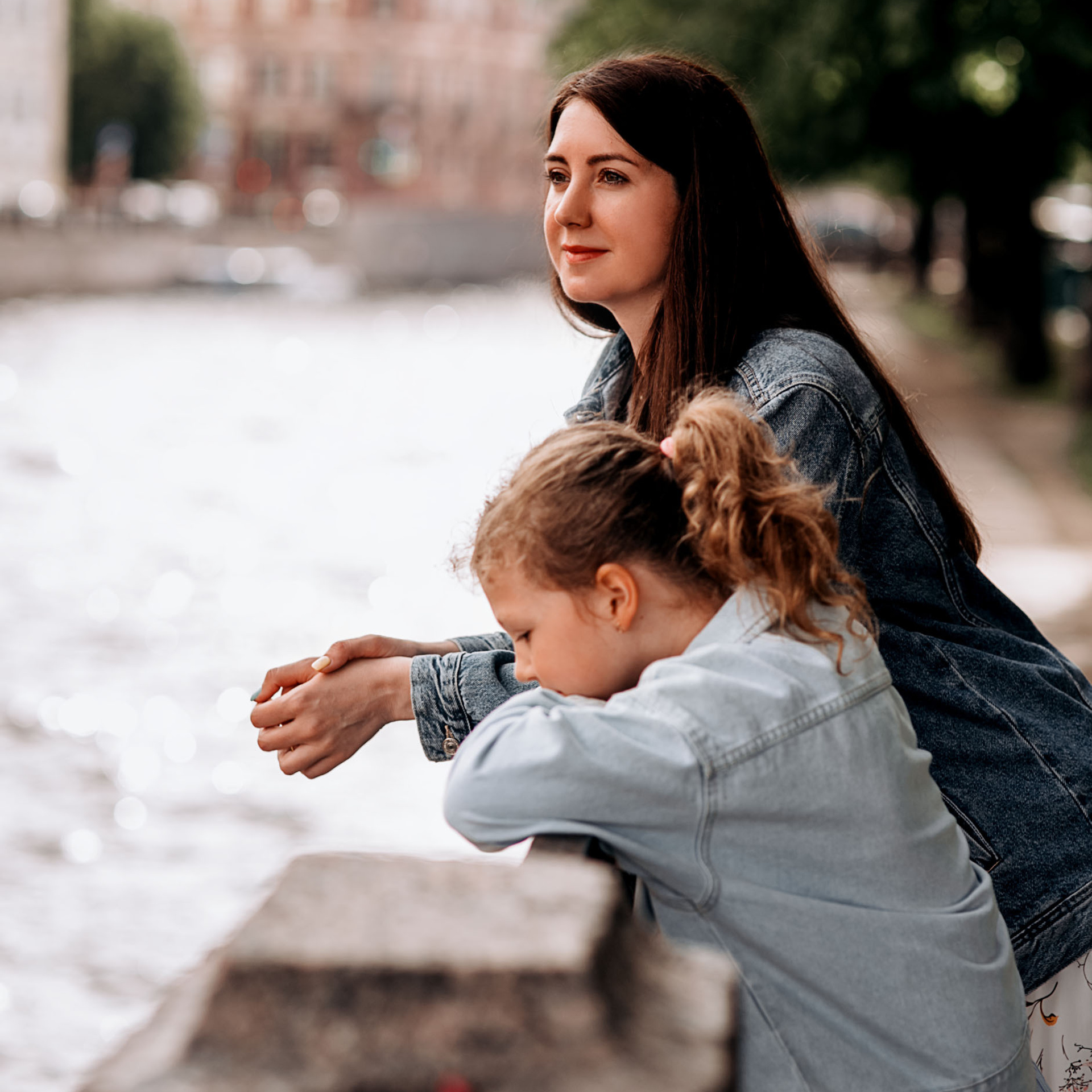 Оля и Дарина (Прогулка по Санкт-Петербургу)