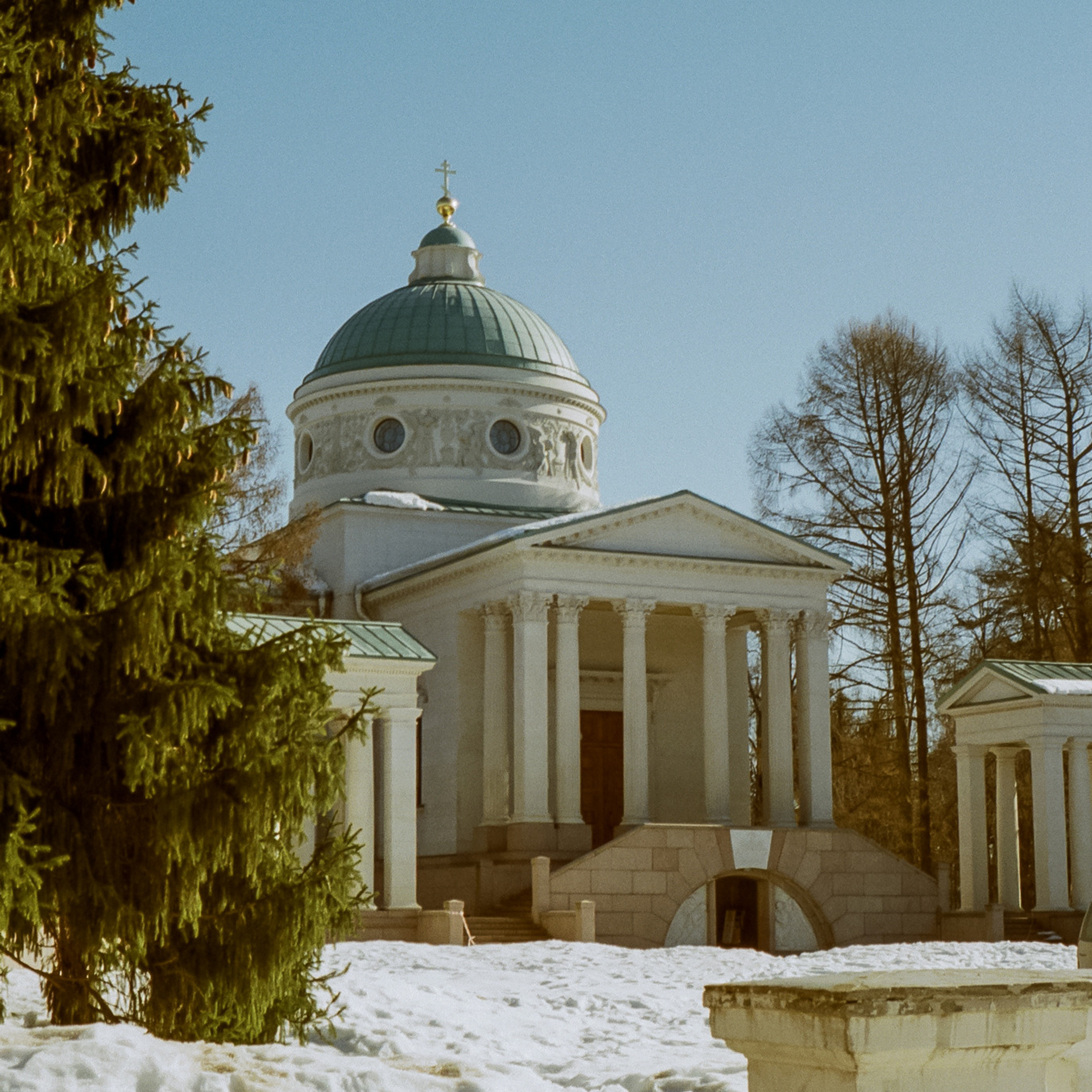 Olympus Pen EED — Olympus F.Zuiko 35 mm f1.7 / Kodak Vision 3 50D