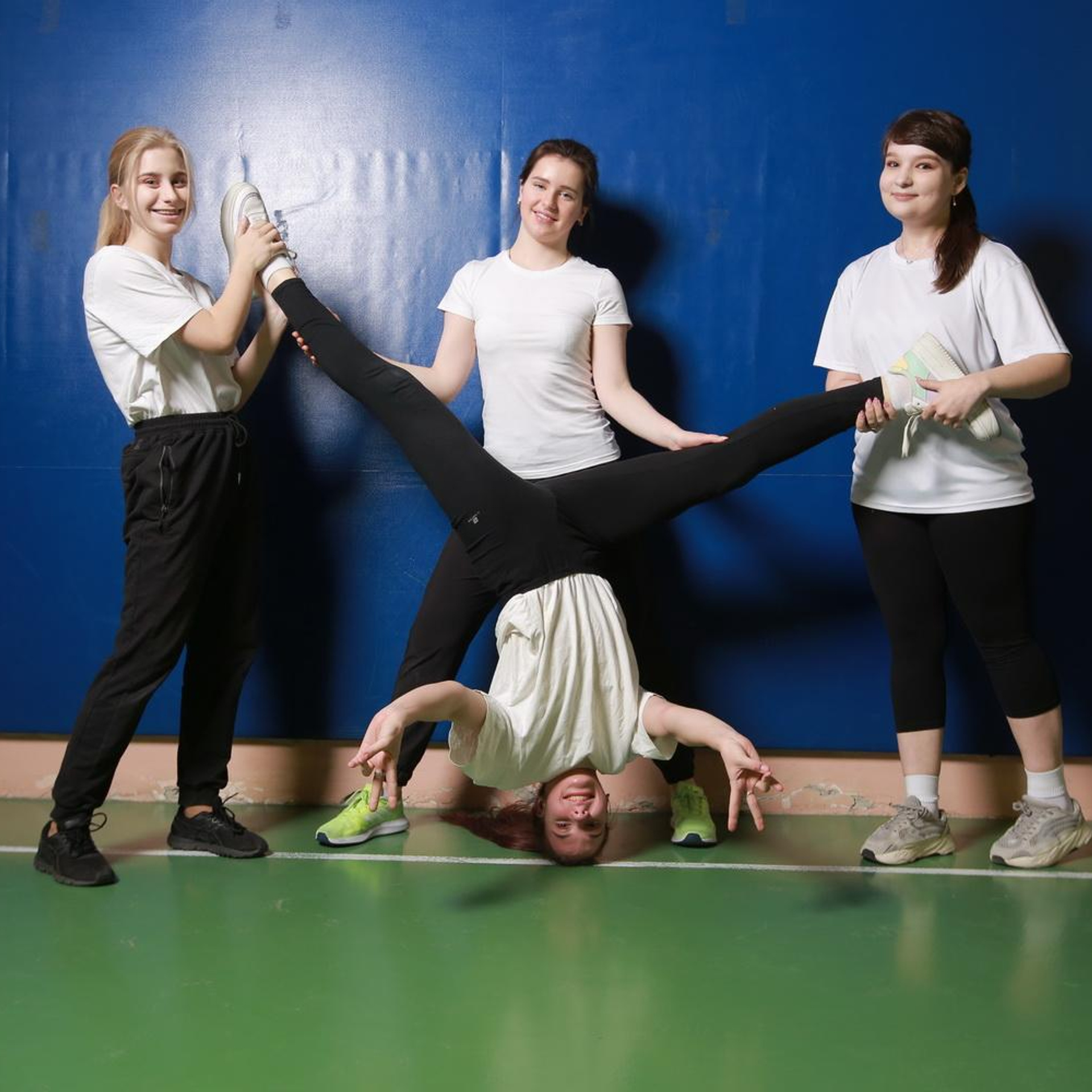 Фотосессии в школе. Фотосъемка и изготовление выпускных альбомов в Ростове-на-Дону