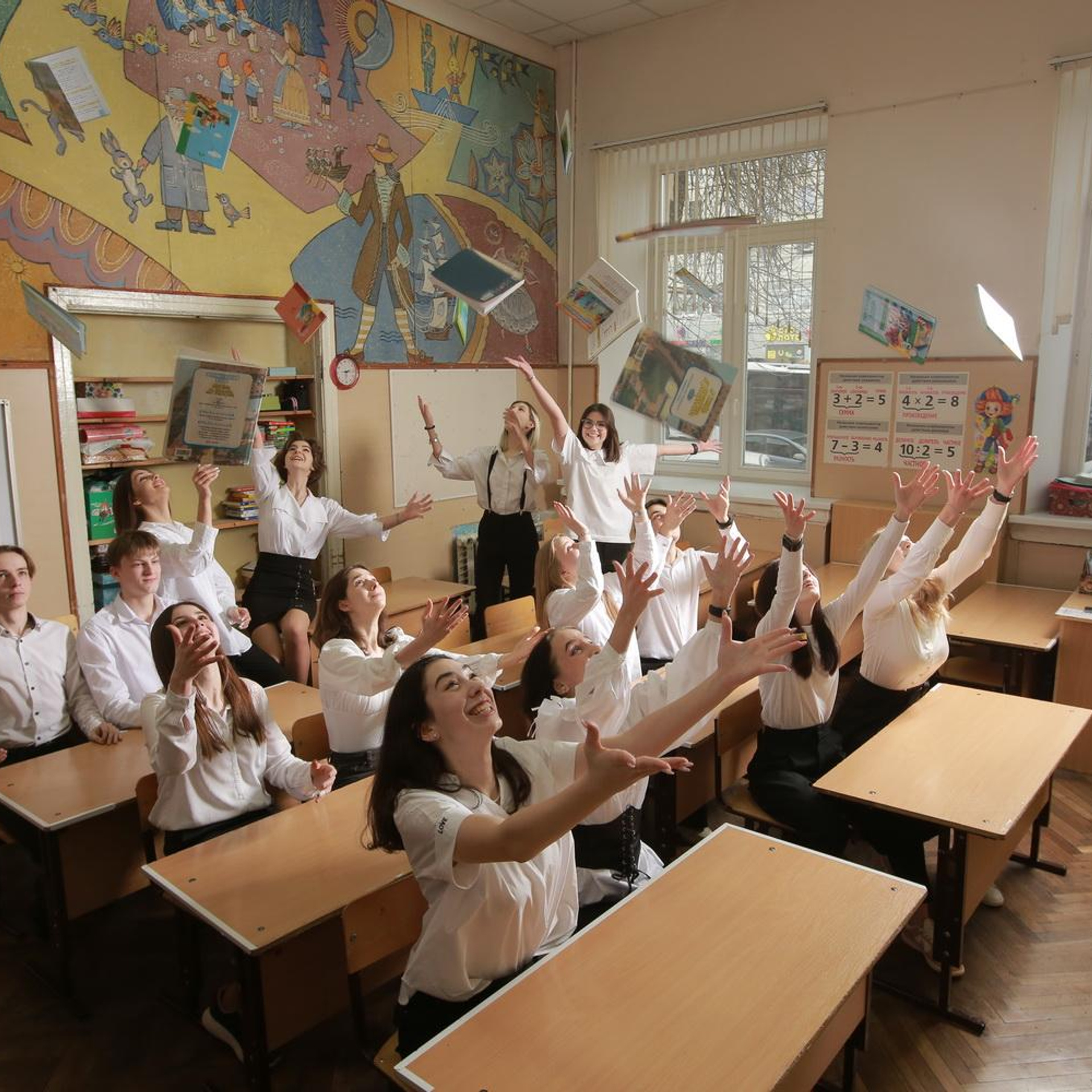 Фотосессии в школе. Фотосъемка и изготовление выпускных альбомов в Ростове-на-Дону