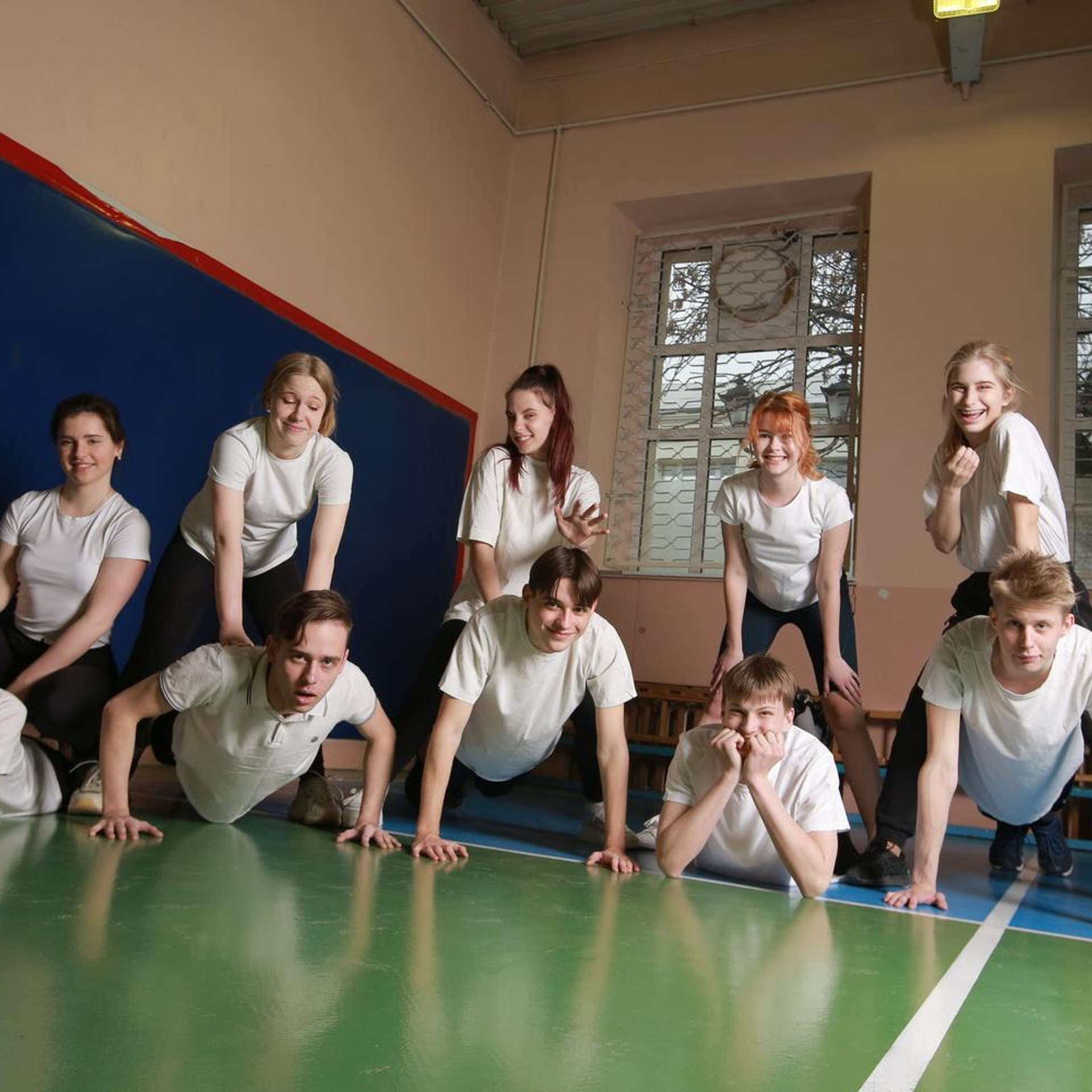 Фотосессии в школе. Фотосъемка и изготовление выпускных альбомов в Ростове-на-Дону