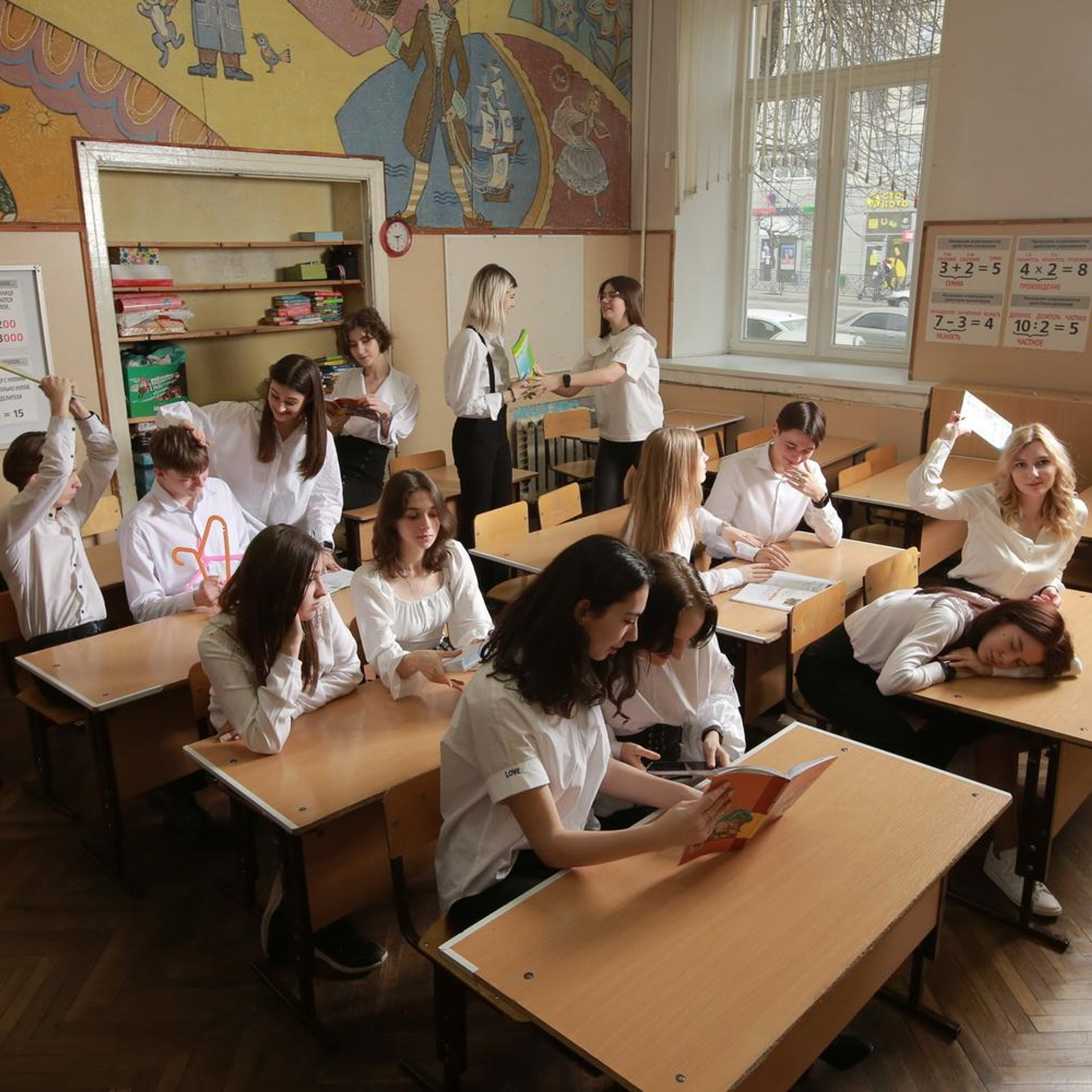 Фотосессии в школе. Фотосъемка и изготовление выпускных альбомов в Ростове-на-Дону