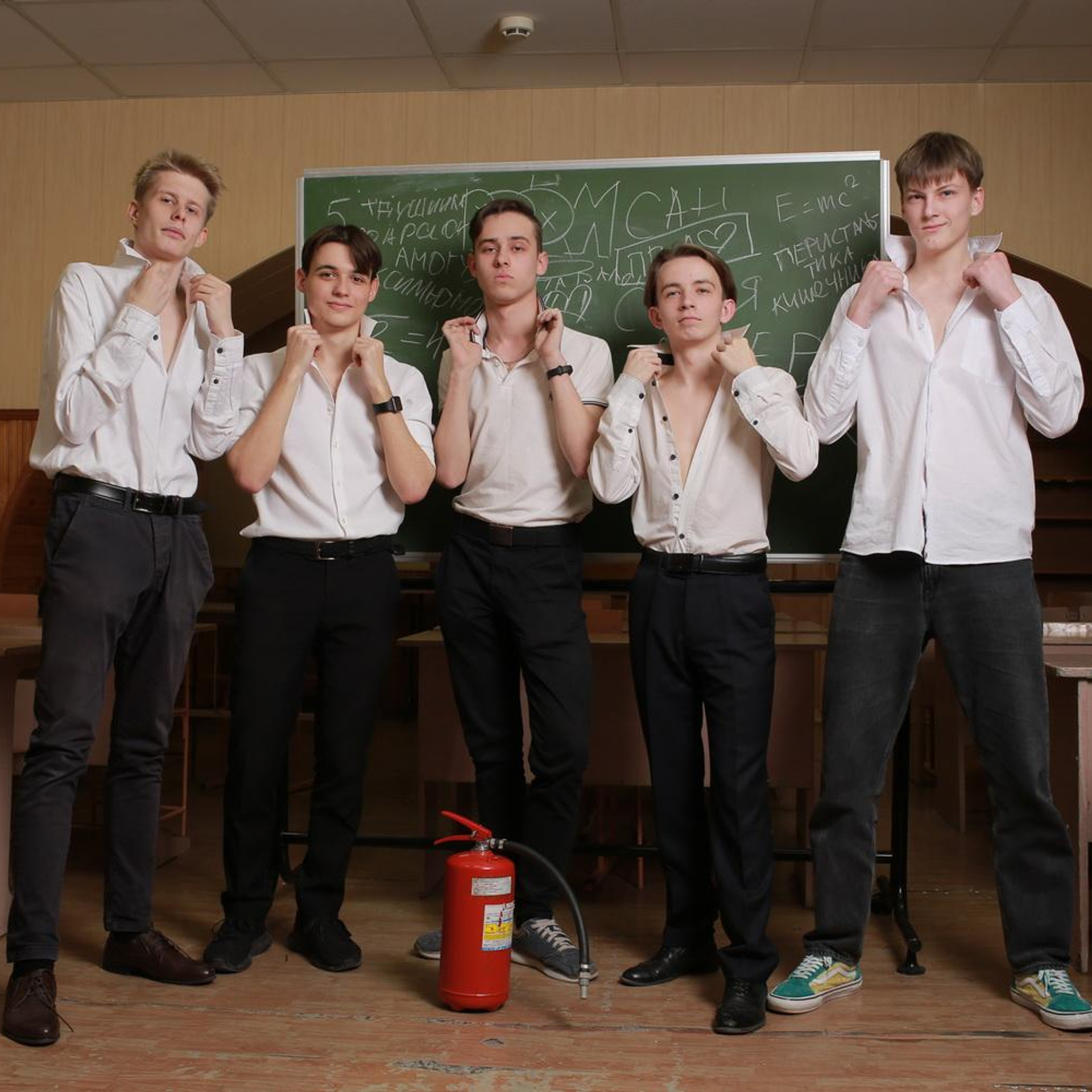 Фотосессии в школе. Фотосъемка и изготовление выпускных альбомов в Ростове-на-Дону