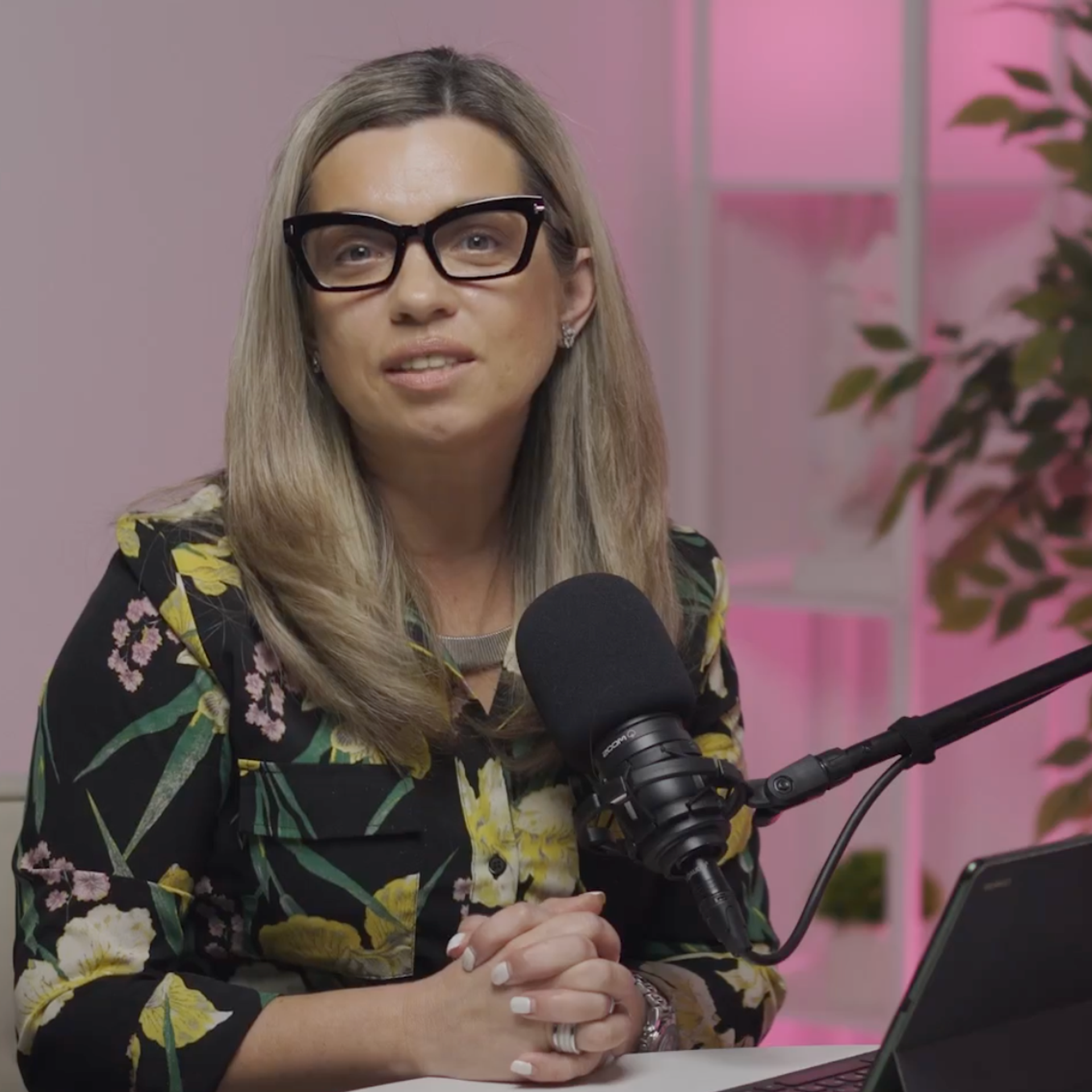 Отзывы. Подкасты и прямые эфиры Сочи