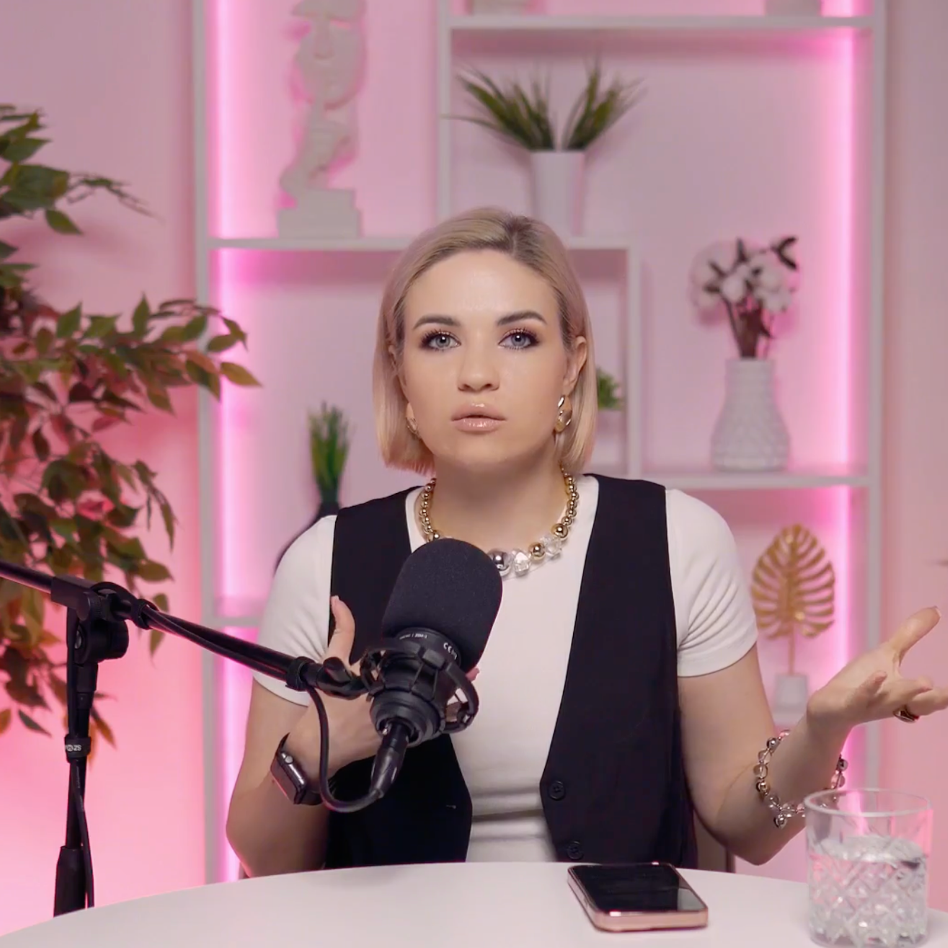 Отзывы. Подкасты и прямые эфиры Сочи