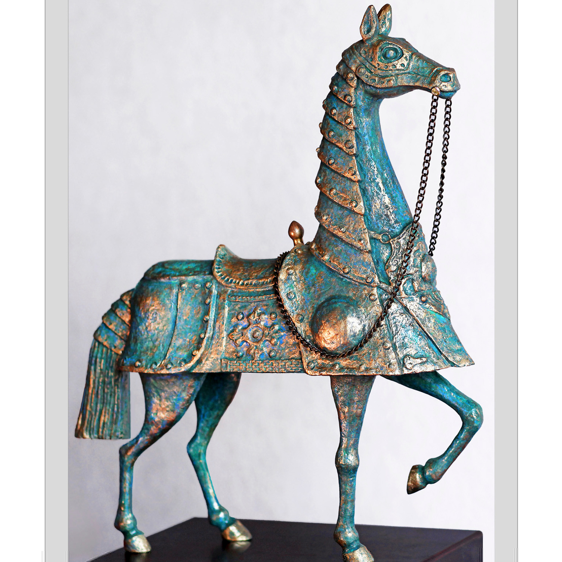 Латный конь