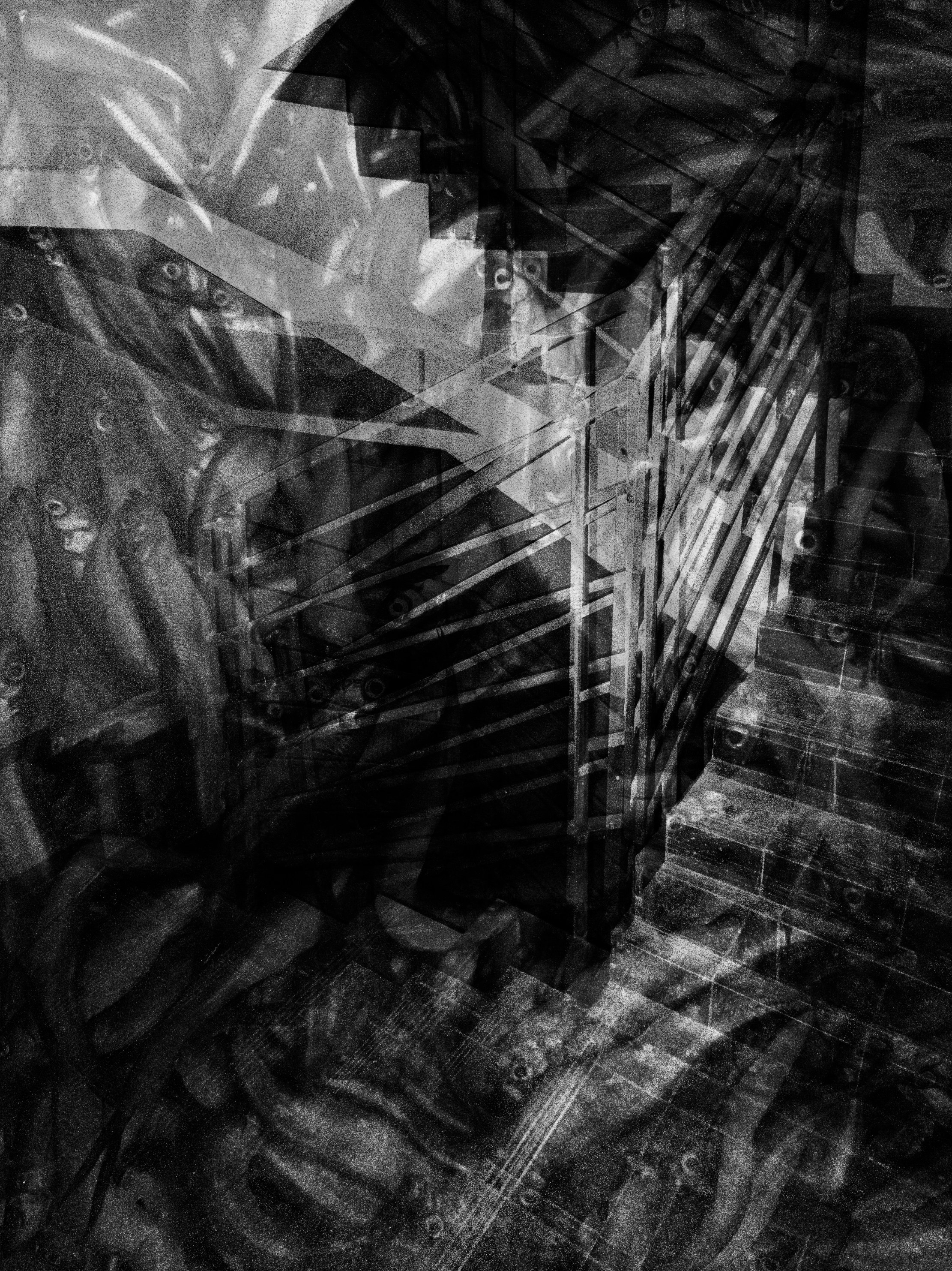 Лестница. Роман Ходырев — эзотериолог, художник, фотограф и музыкант. Санкт-Петербург, Рига