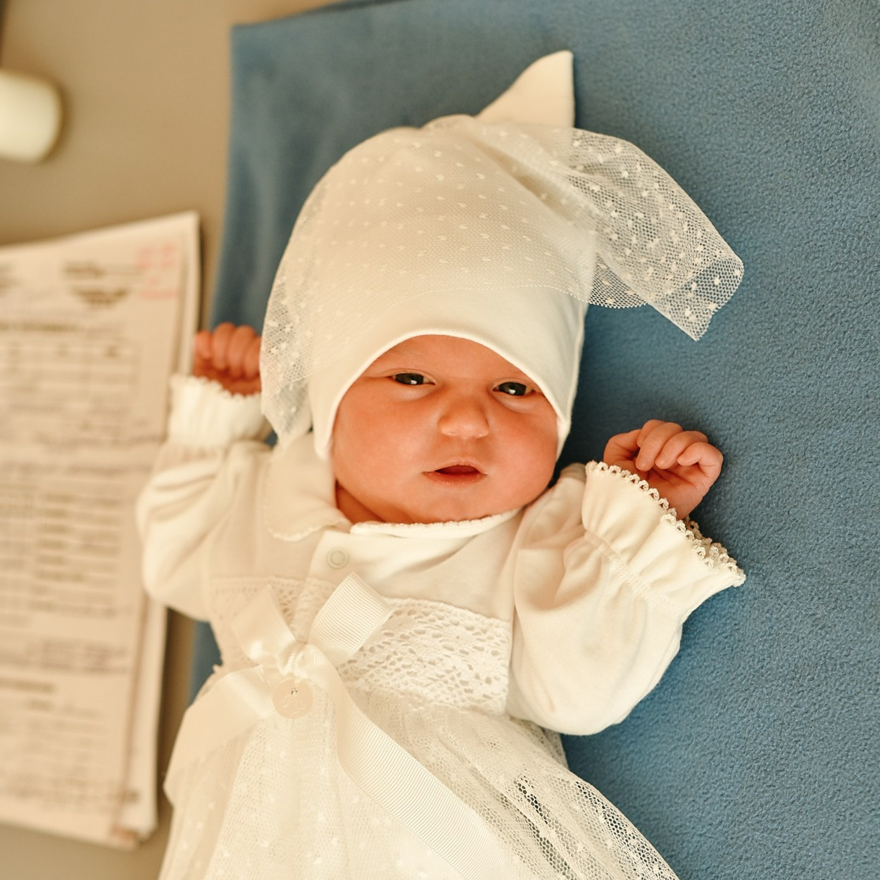 Фотосессия выписки из роддома фотограф на выписку из роддома новорожденных беременности Брянск Брянская области крещения