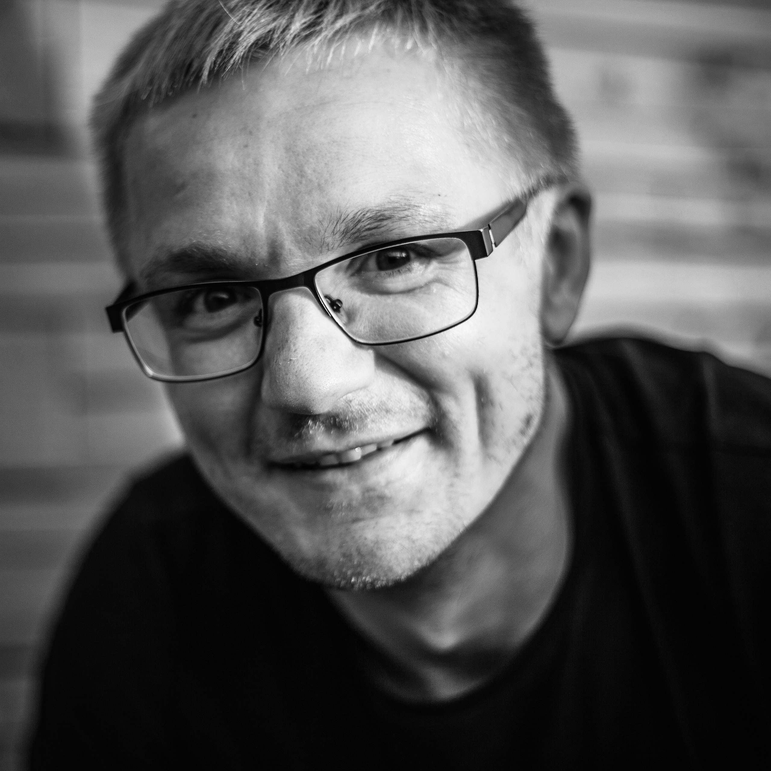 Контакты. Женский фотограф с Санкт-Петербурге Васильев Дмитрий