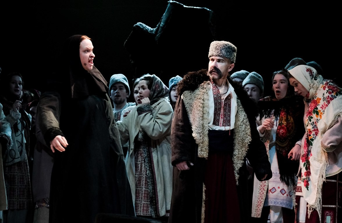 Спектакль «Вечера на хуторе близ Диканьки» на сцене театра «У Моста». Журнал о самом особенном. Пермь и Пермский край