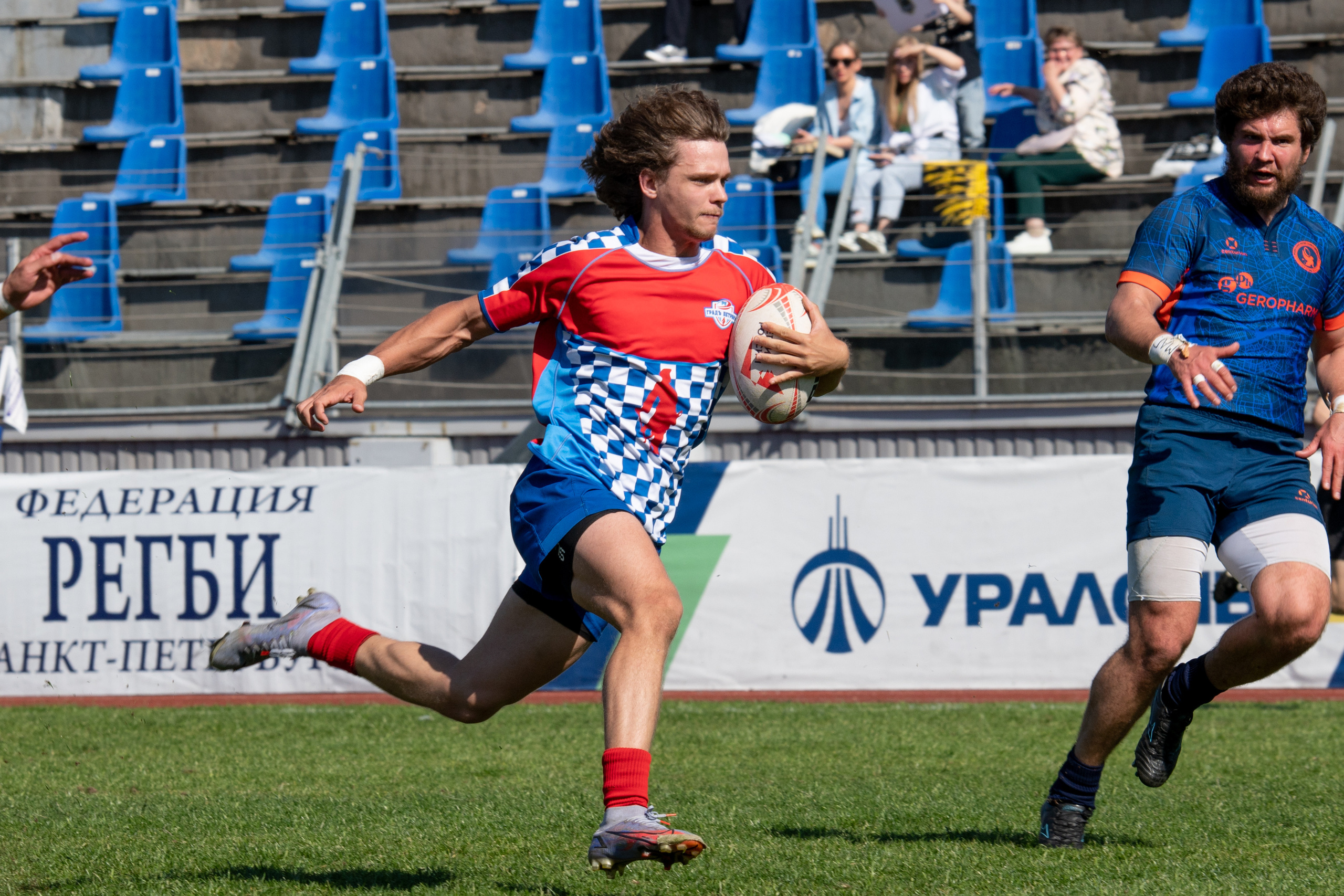 Роман Петров