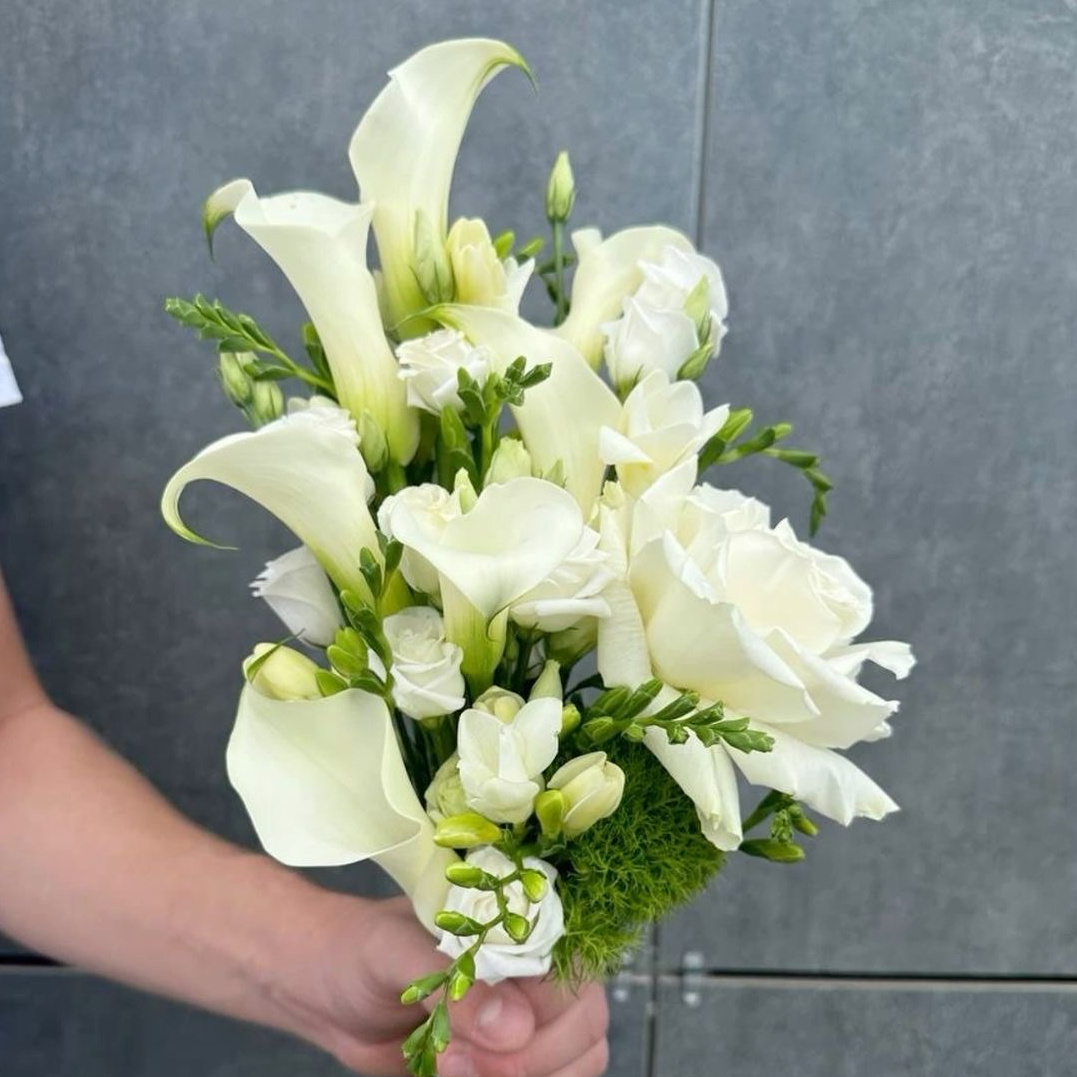 Свадебная флористика. Купить цветы с доставкой по Москве