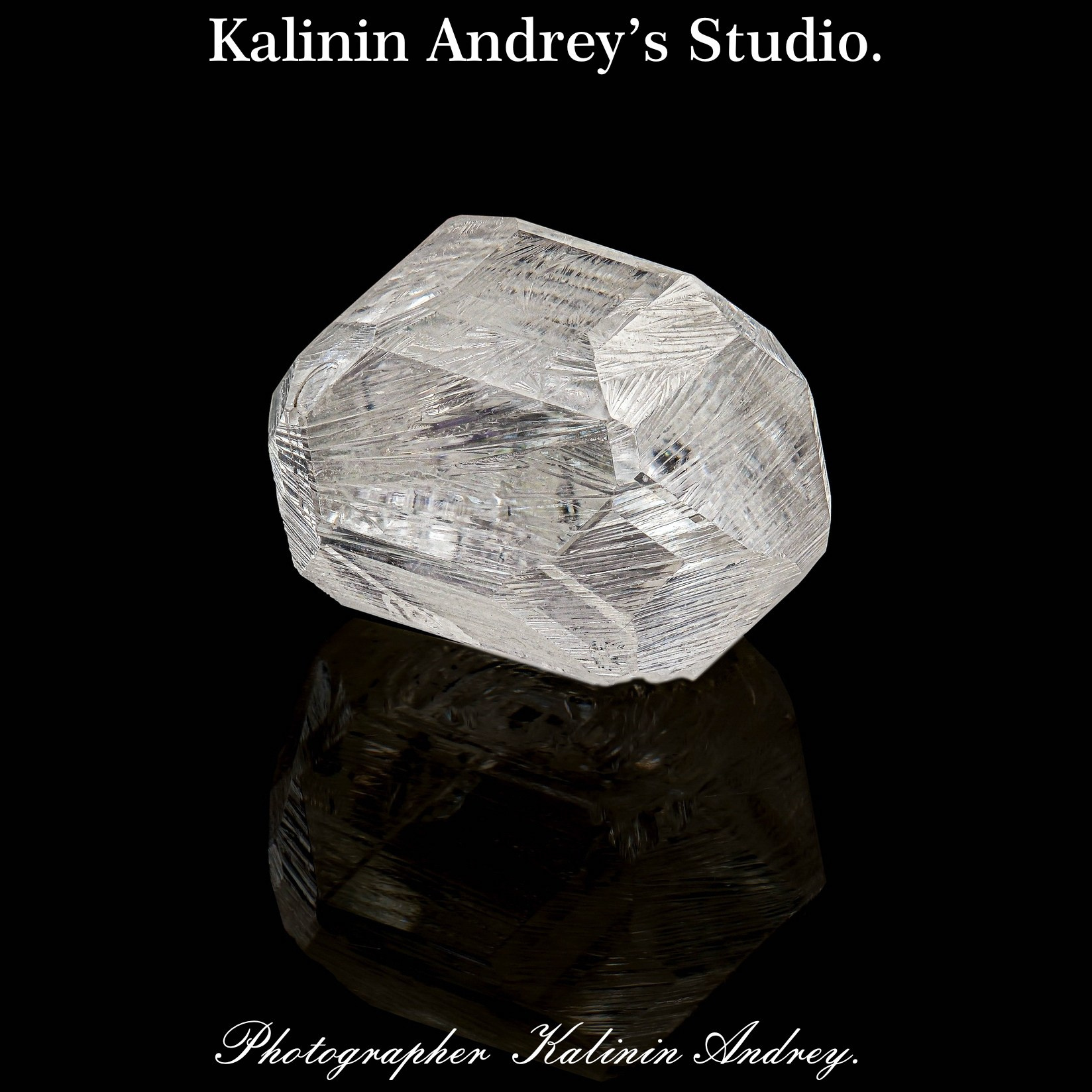 Высококачественная профессиональная фотосъёмка природных минералов максимальной детализацией  в Москве. Высококачественная профессиональная рекламная фотосъёмка ювелирных украшений, драгоценных камней в Москве. Обучение, консультация