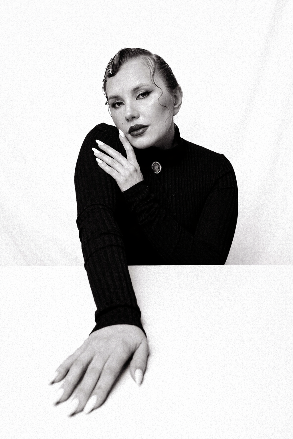 Фотосессия в Таганроге — черно-белый портрет с характером | Антон Бакарюк