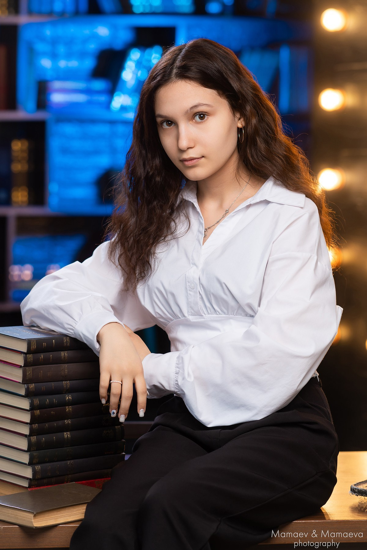 Студия 2 разворота (портрет). Выпускные альбомы от Мамаевых, город Киров