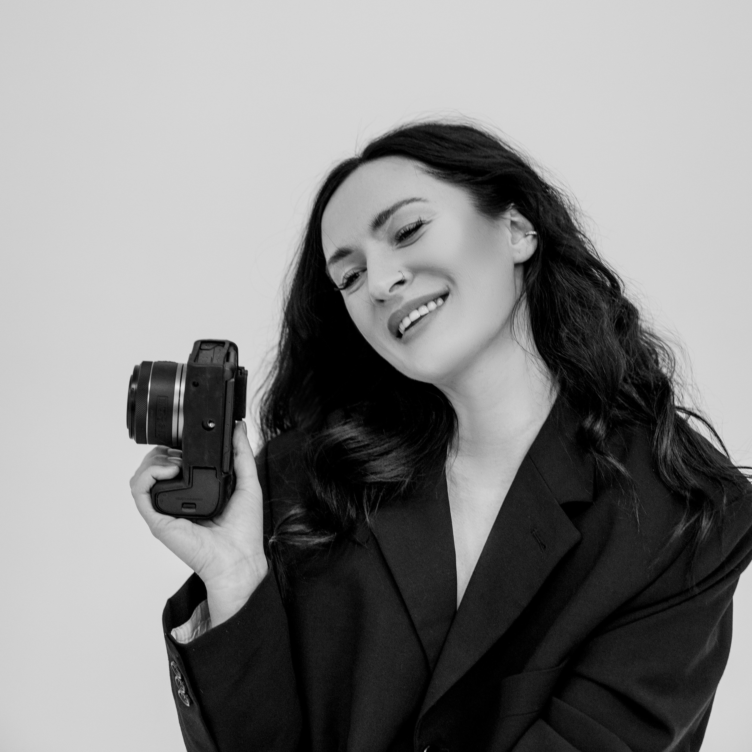 Контакты. Коммерческий фотограф в Москве