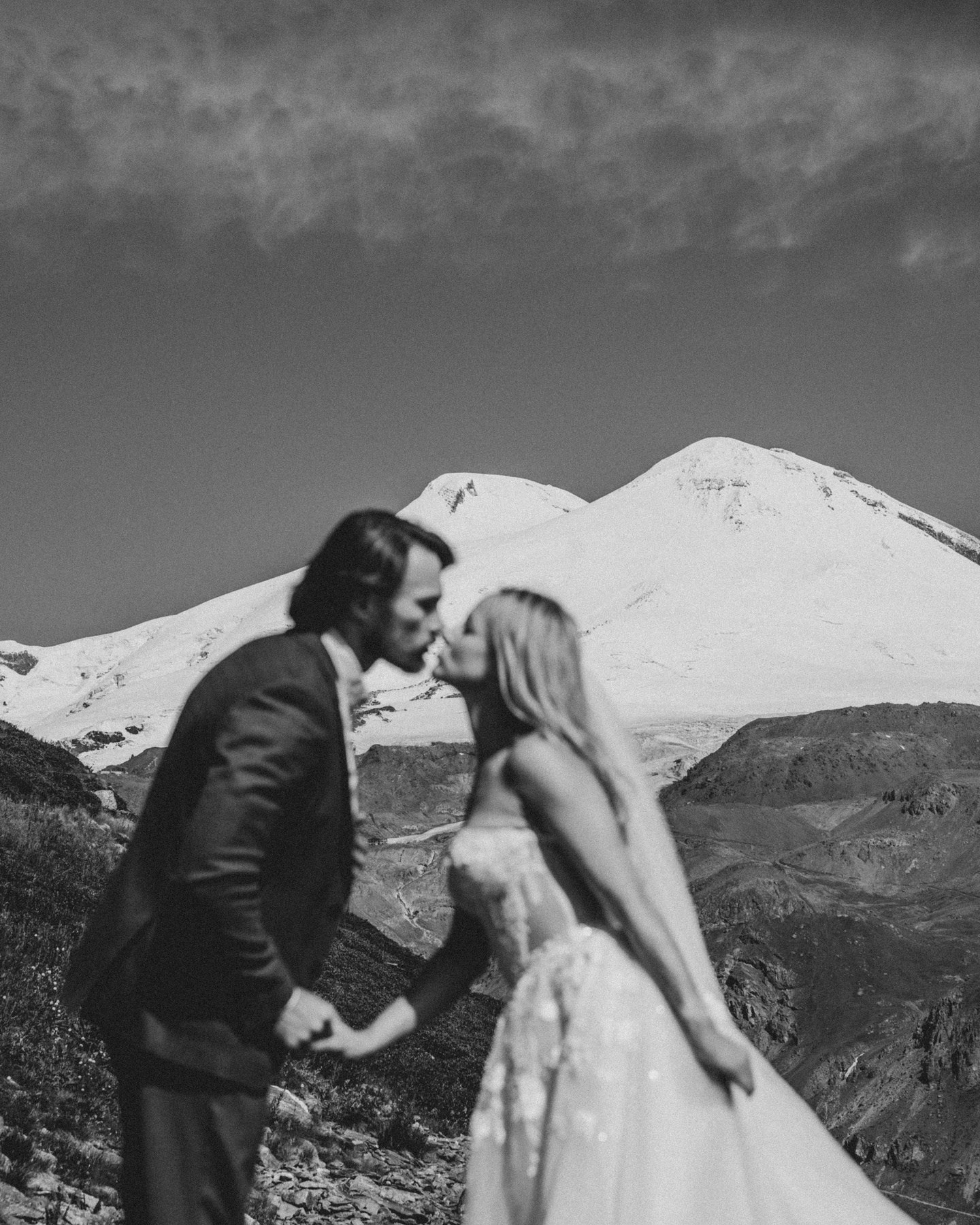 Фотограф на Кавказских Минеральных Водах (Пятигорск, Железноводск, Ессентуки, Кисловодск) и в горах Северного Кавказа (Домбай, Архыз, Эльбрус, Чегем, Чегет, Джилы-су). Свадебный фотограф, семейный фотограф, фото-тур, студийный фотограф).