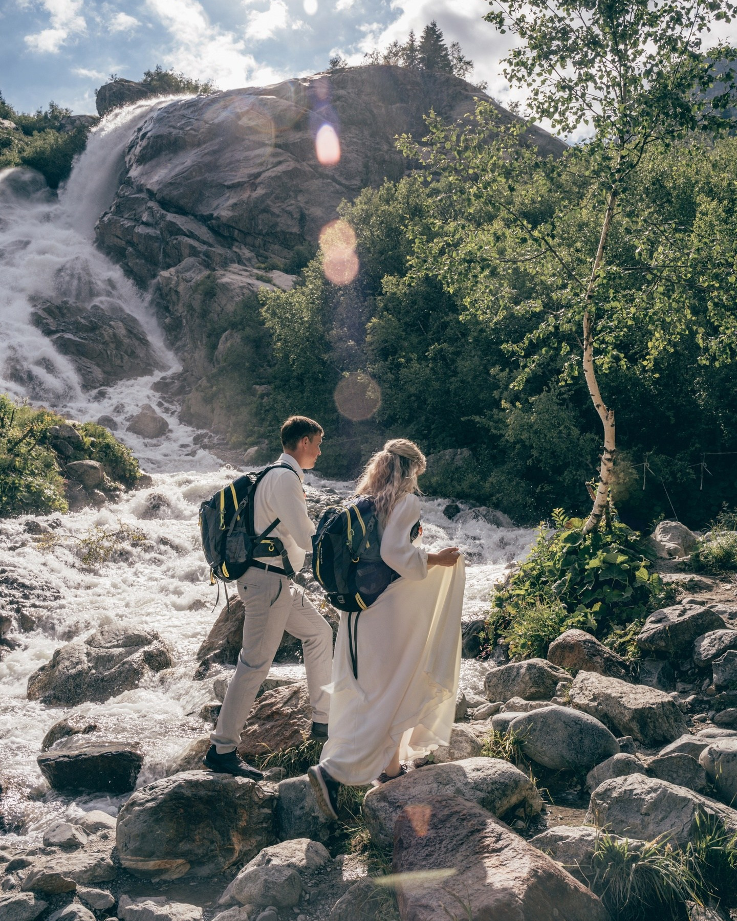 Фотограф на Кавказских Минеральных Водах (Пятигорск, Железноводск, Ессентуки, Кисловодск) и в горах Северного Кавказа (Домбай, Архыз, Эльбрус, Чегем, Чегет, Джилы-су). Свадебный фотограф, семейный фотограф, фото-тур, студийный фотограф).