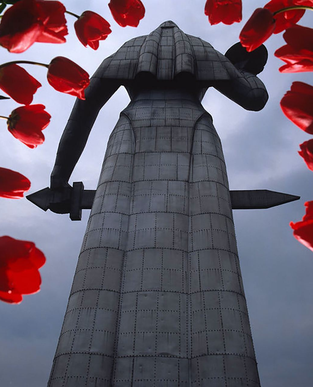 Кампания Comme des Garçon на фото Brian Griffin, Грузия, 1989 год  