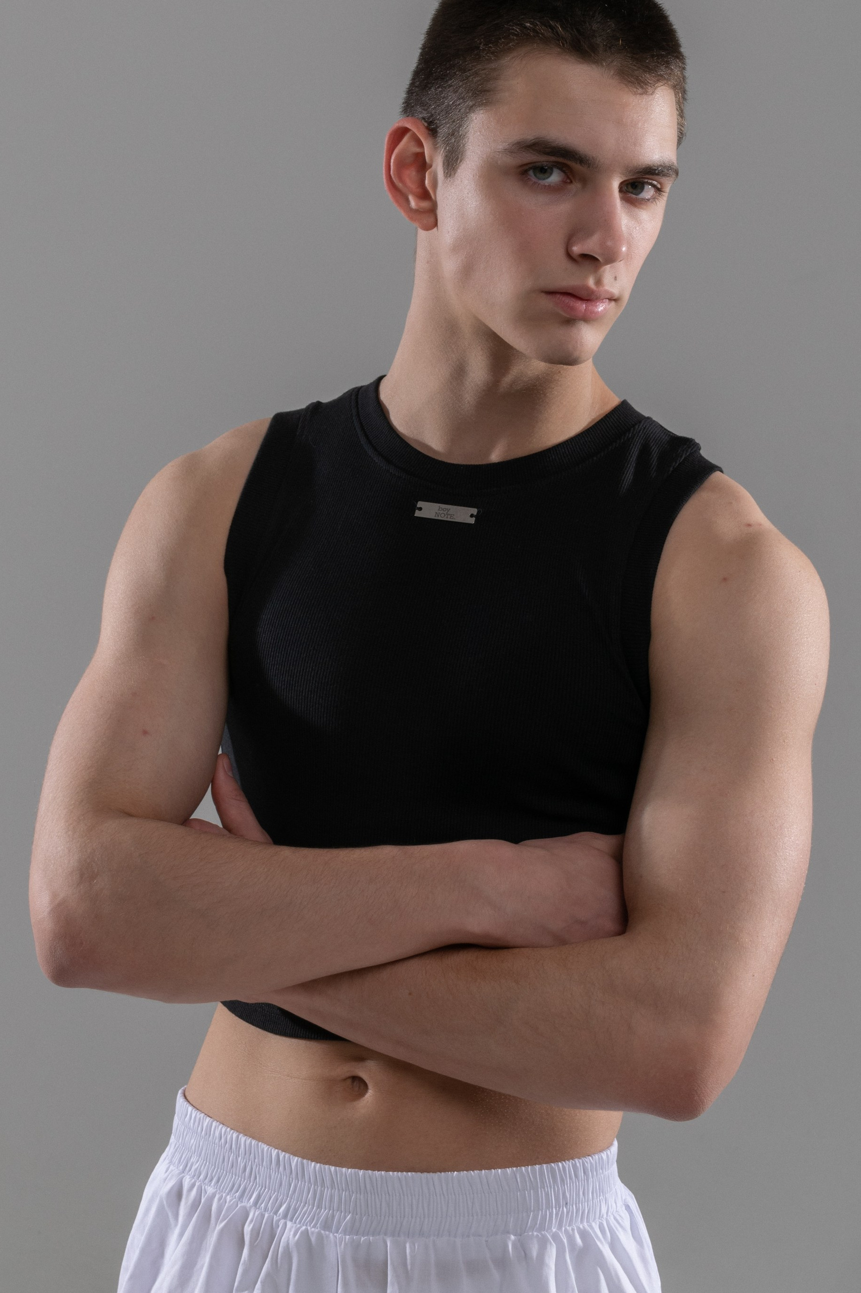 Boy NOTE. Дизайнерская мужская одежда, которую может носить Ваша девушка