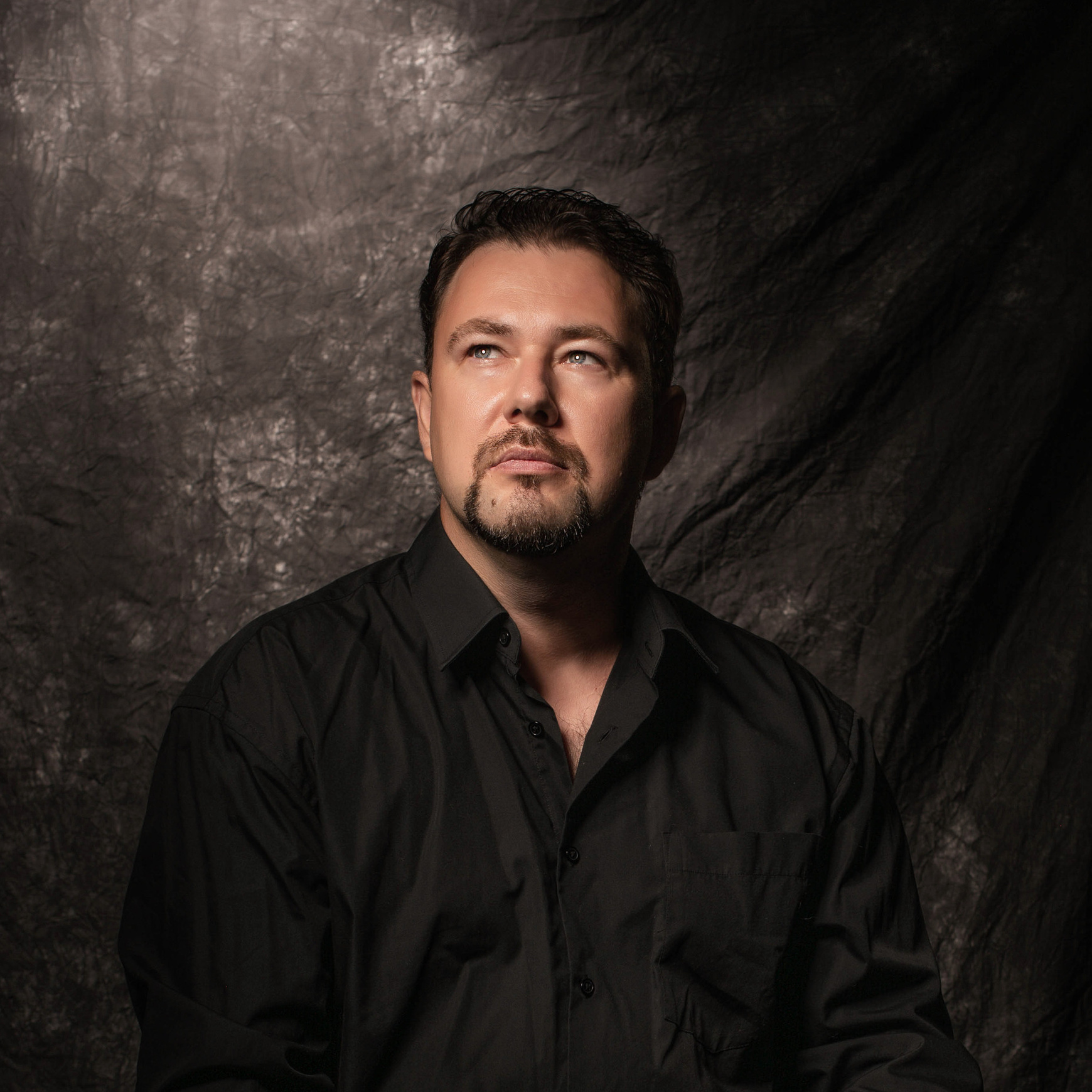 Контакты. Ню фотограф в городе Владивосток Алексей Кудряшов