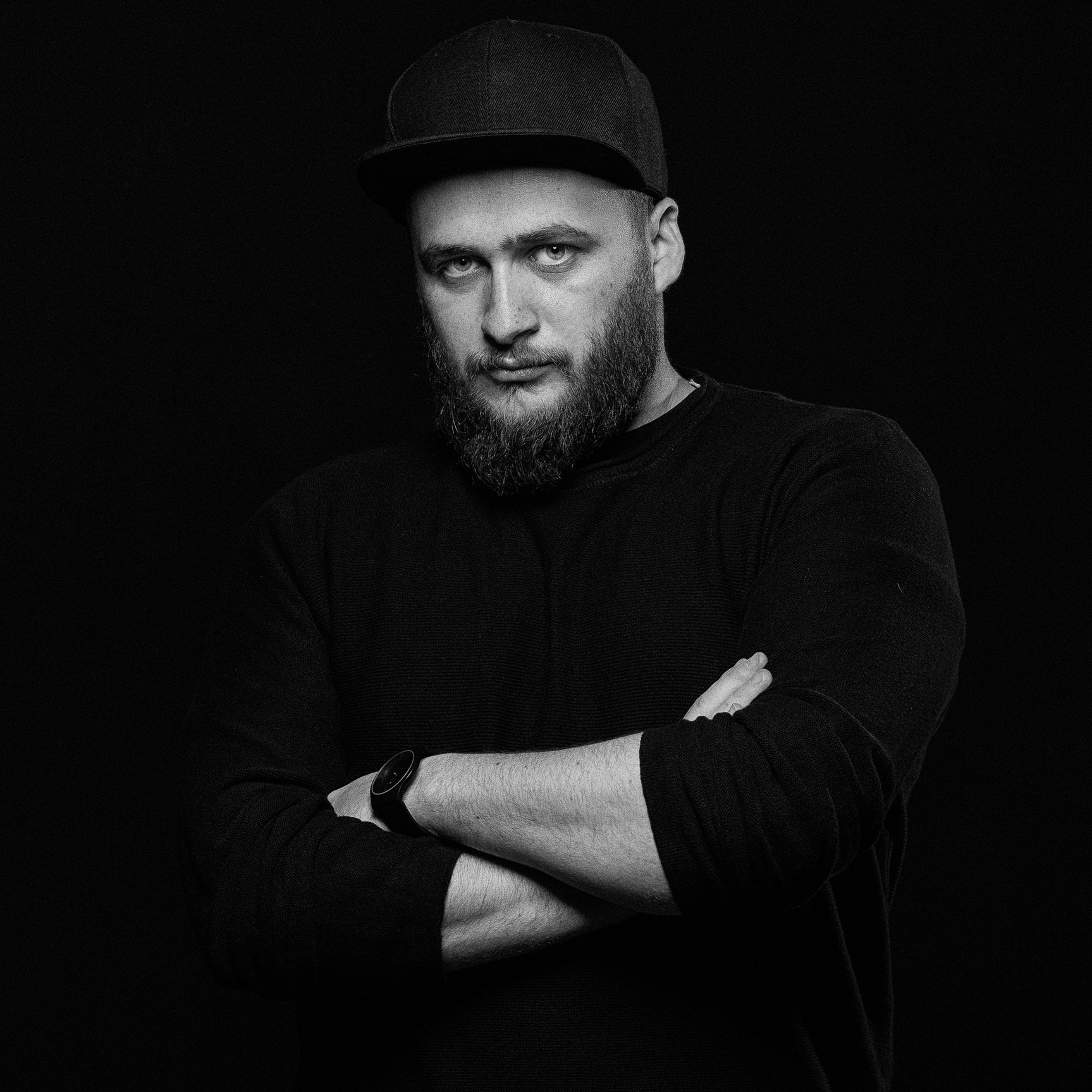 Контакты. Светослав Велесов — фотограф в Москве. Fashion, портреты, репортаж