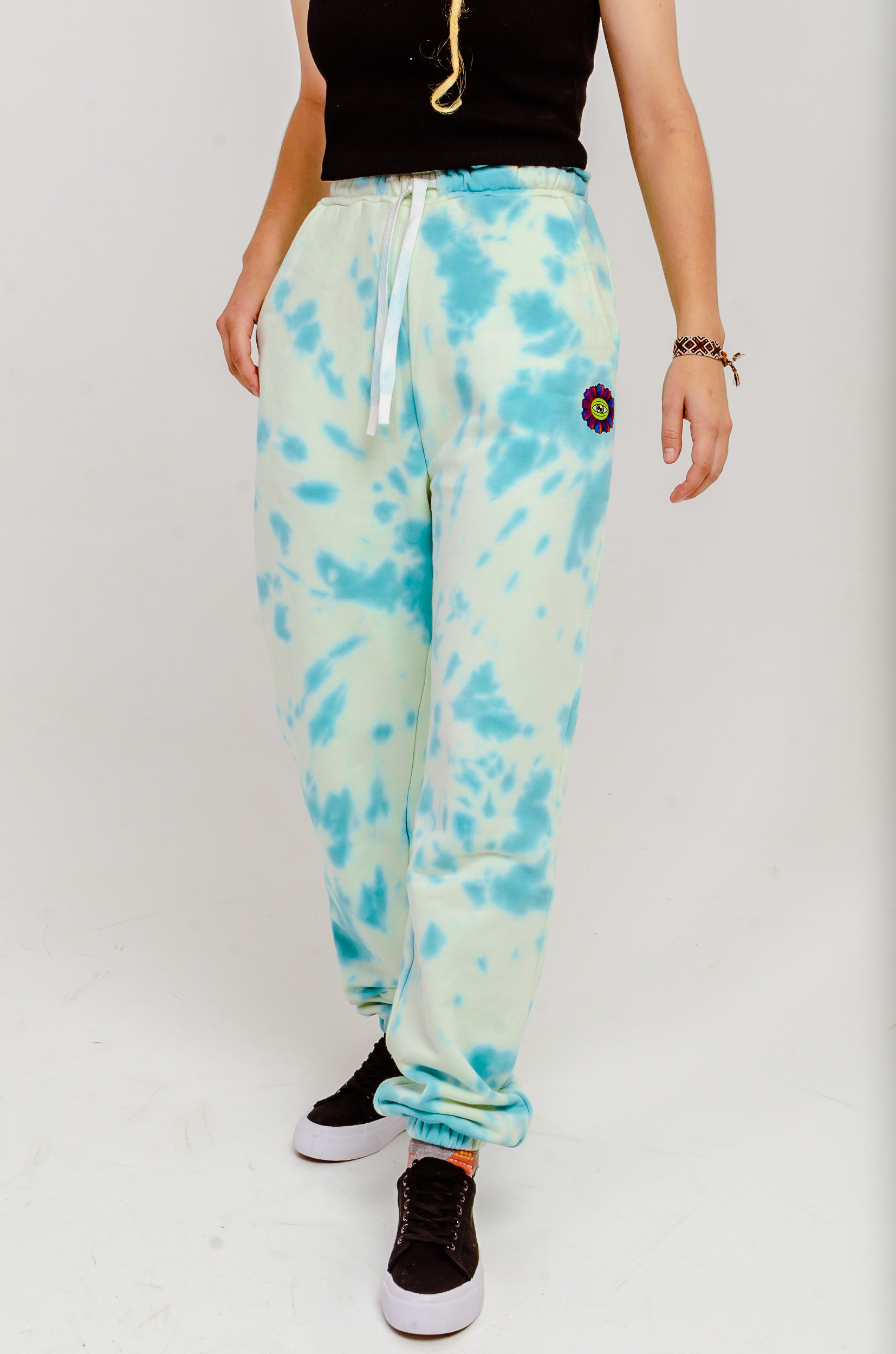 Кастомная одежда, одежда streetwear, streetwear Пятигорск, марка. Фотограф Ольга Дзюба. Фототерапия как зеркало души. КМВ