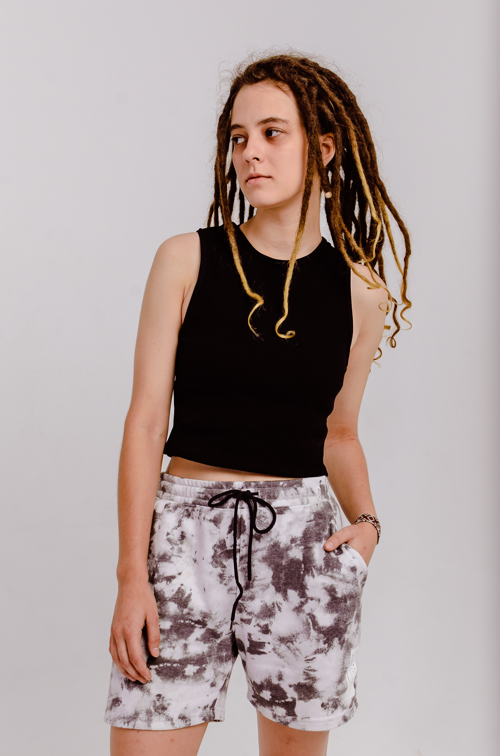 Кастомная одежда, одежда streetwear, streetwear Пятигорск, марка. Фотограф Ольга Дзюба. Фототерапия как зеркало души. КМВ