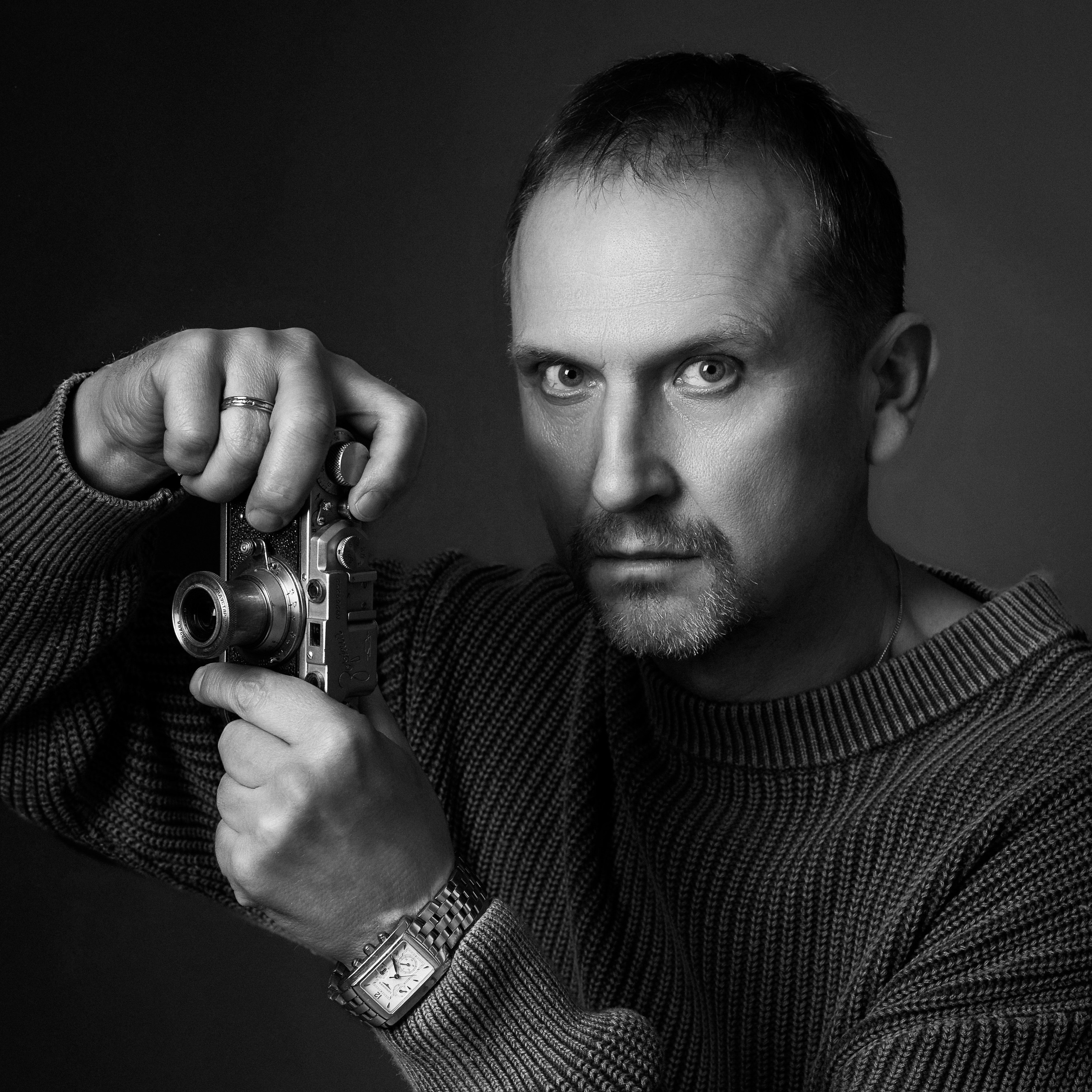 Автопортрет с фотоаппаратом Зоркий