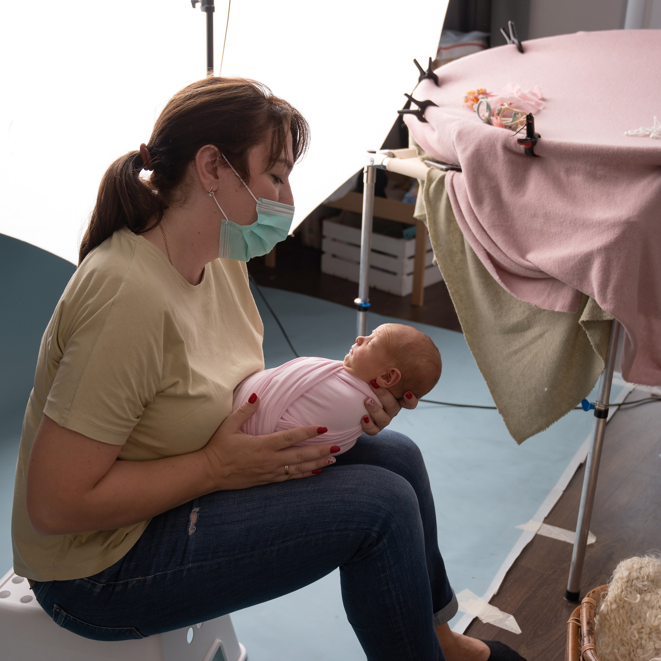 Contacts. Photographer of newborns and children up to a year in Montenegro