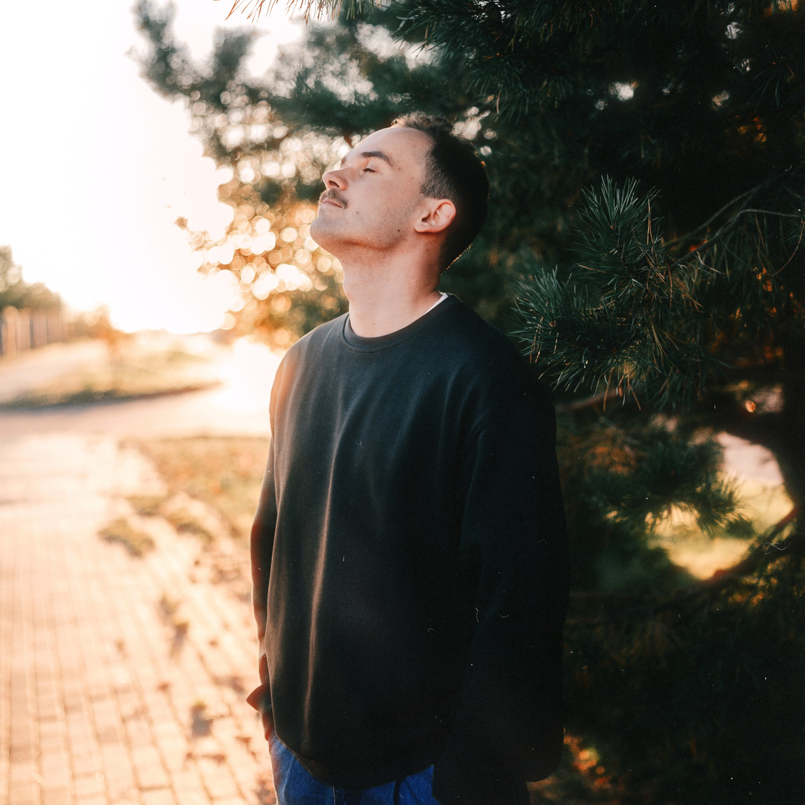 Контакты. Индивидуальный, парный и деловой фотограф в Минке Малаев Владислав