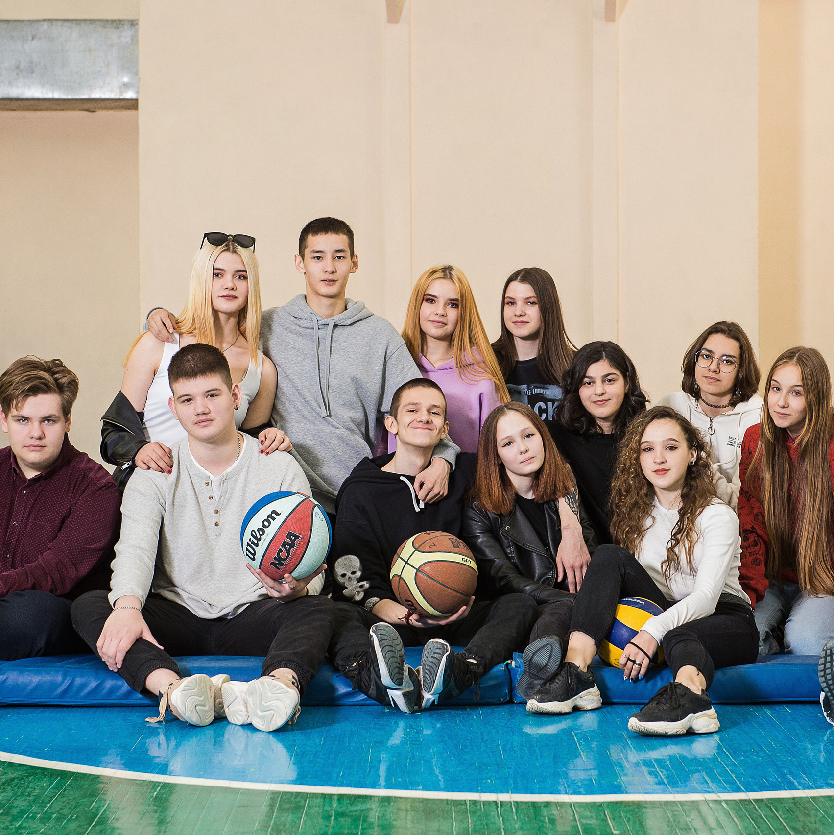 Стильные выпускные альбомы для 9-11 классов