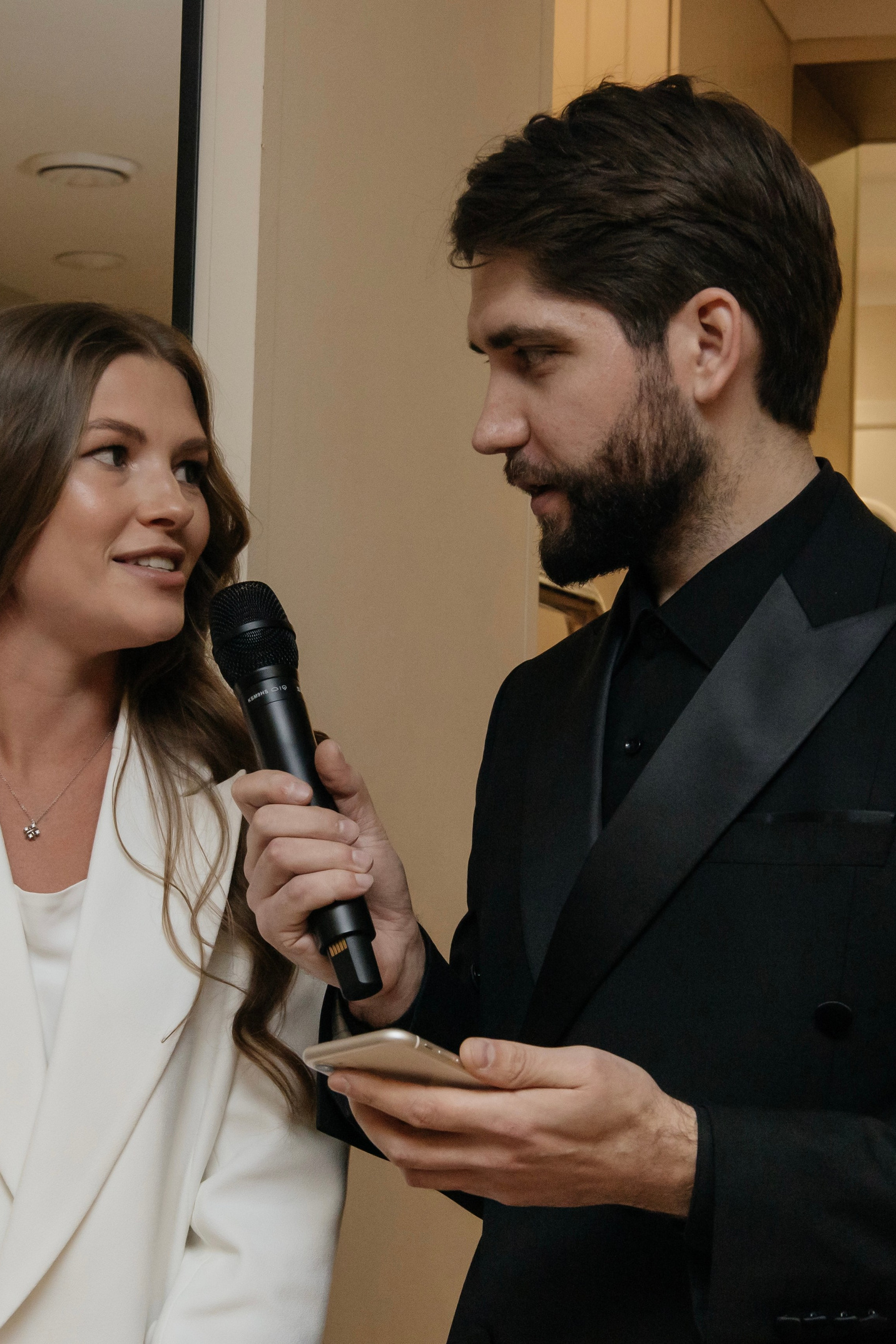 ВЕДУЩИЙ МЕРОПРИЯТИЙ