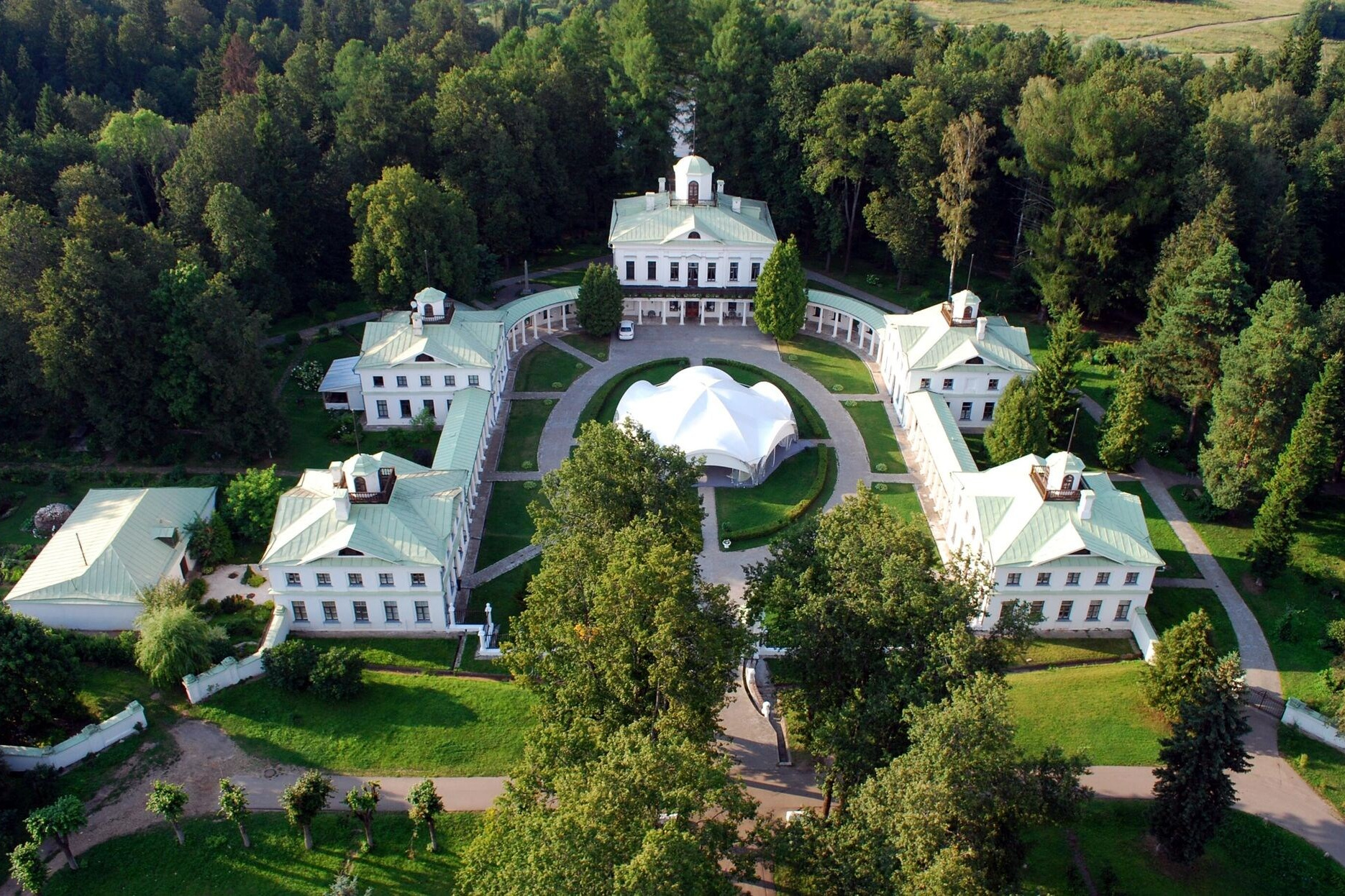Усадьбы Подмосковья. Фото Радости. Свадебный и семейный фотограф в Москве Юлия Самойлова