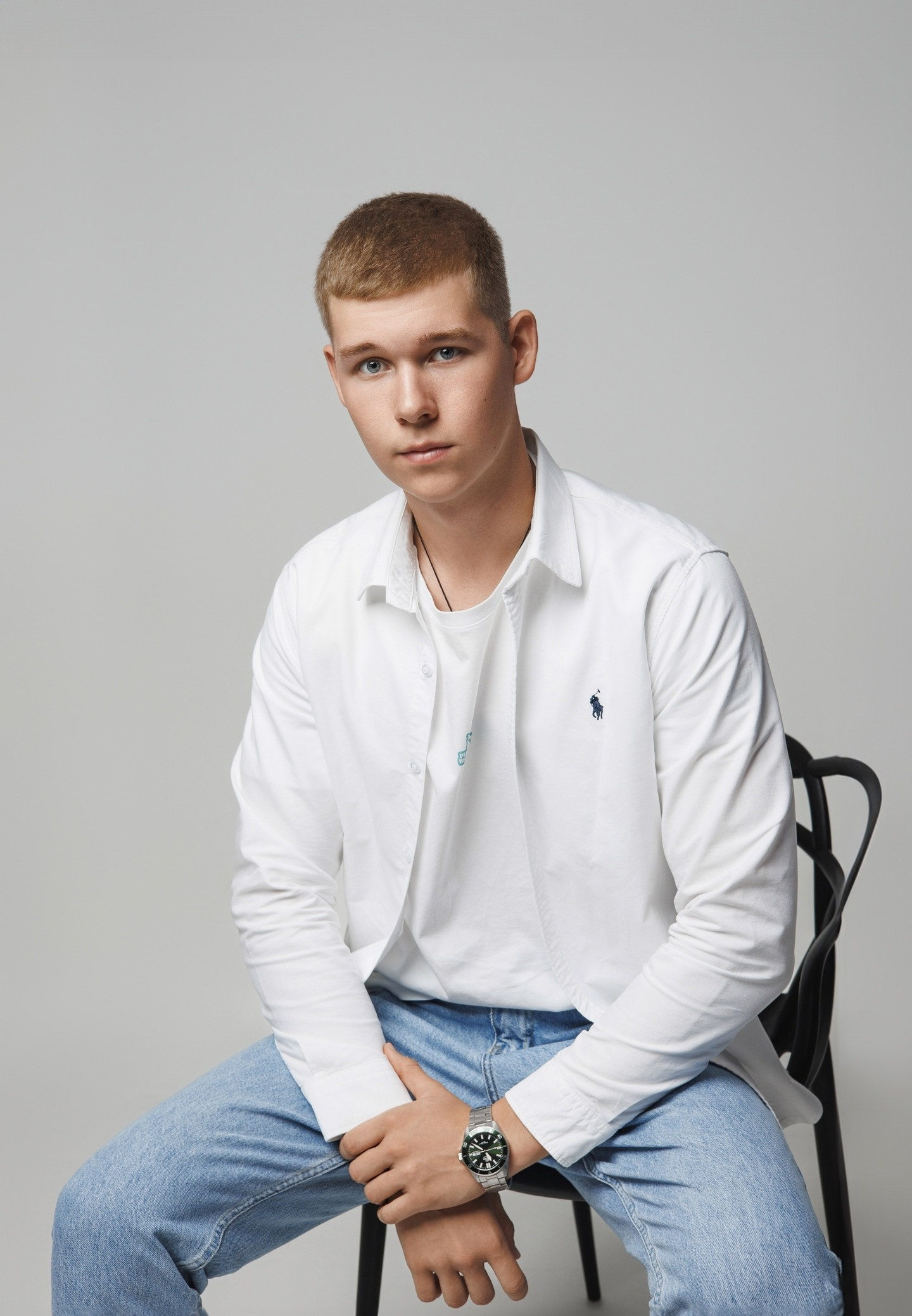 Выбор одежды. Выпускные альбомы клевербук Воронеж