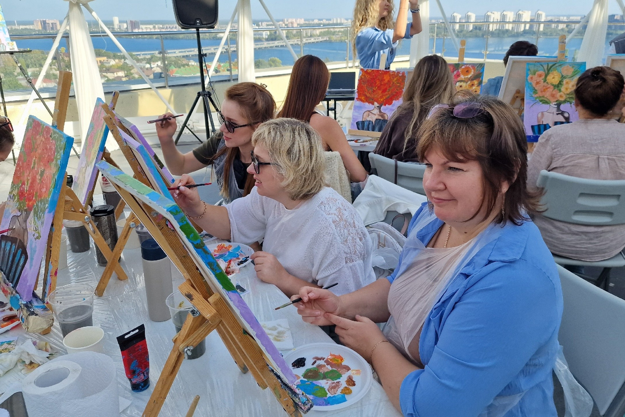 Выездные мастер классы. Артлаб Школа Воронеж.Творческие Мастер классы.Корпоративы.Дни рождения.Арт свидания.Выездные мастер классы.Эпоксидная смола