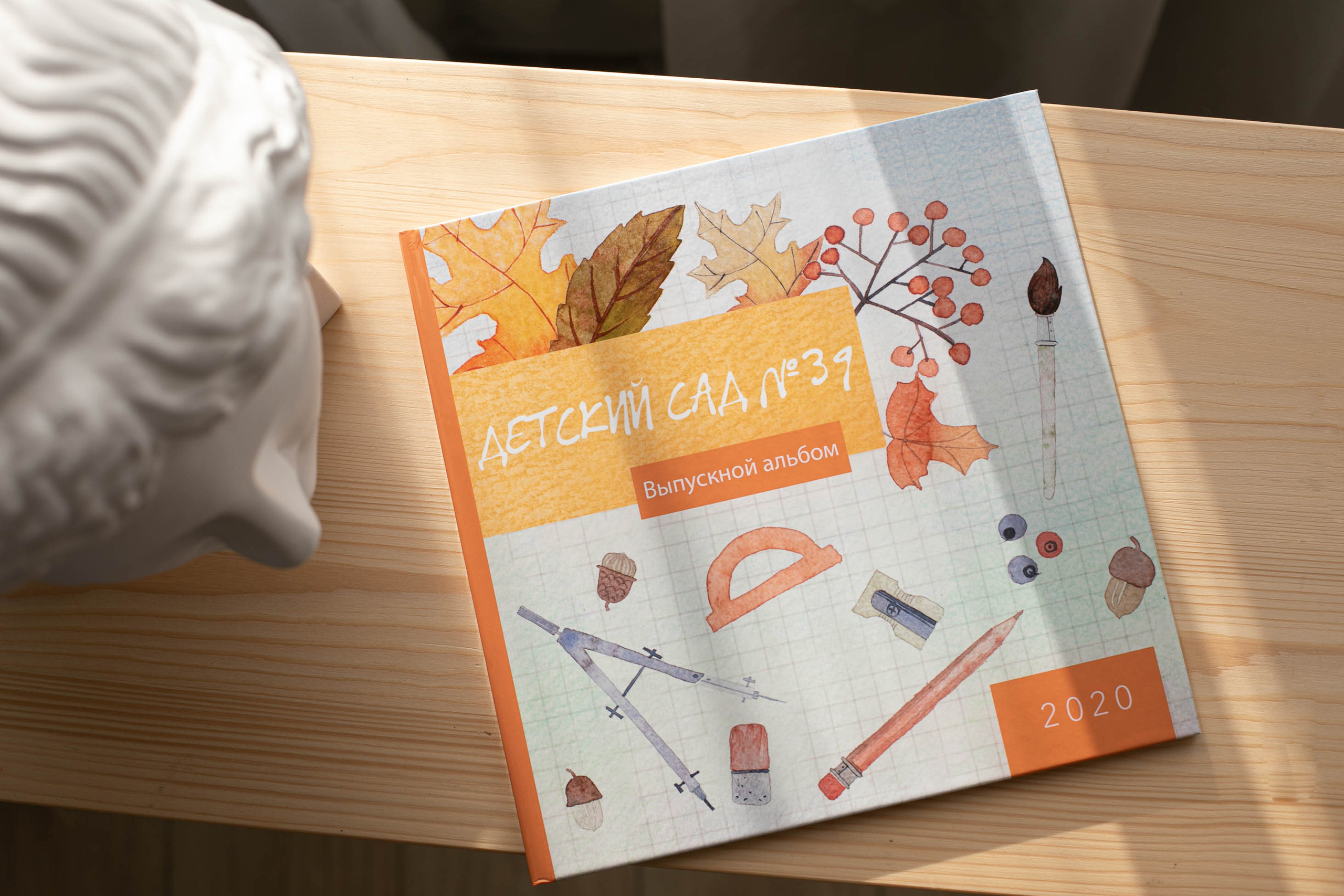 Выпускные альбомы для детского сада. Выпускные альбомы, портретная съёмка в школах и садиках