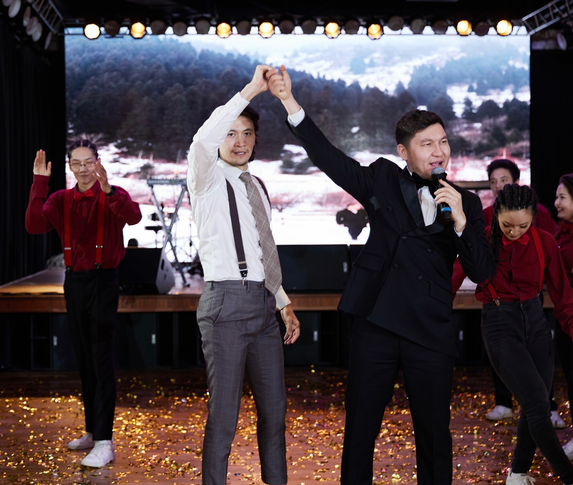 ПОРТФОЛИО. Официальный сайт шоумена Дархана Жусупова