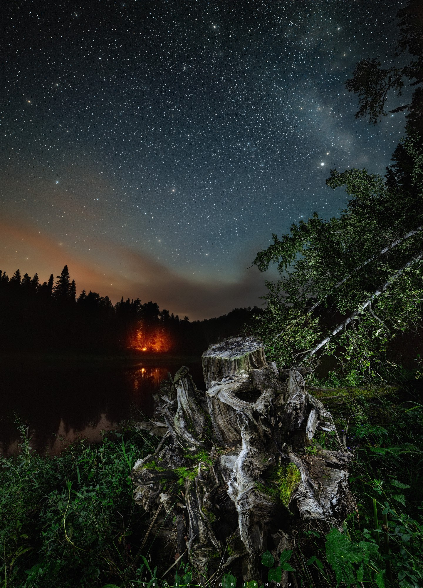 Как фотографировать пейзажи ночью. Автор: Николай Обухов.